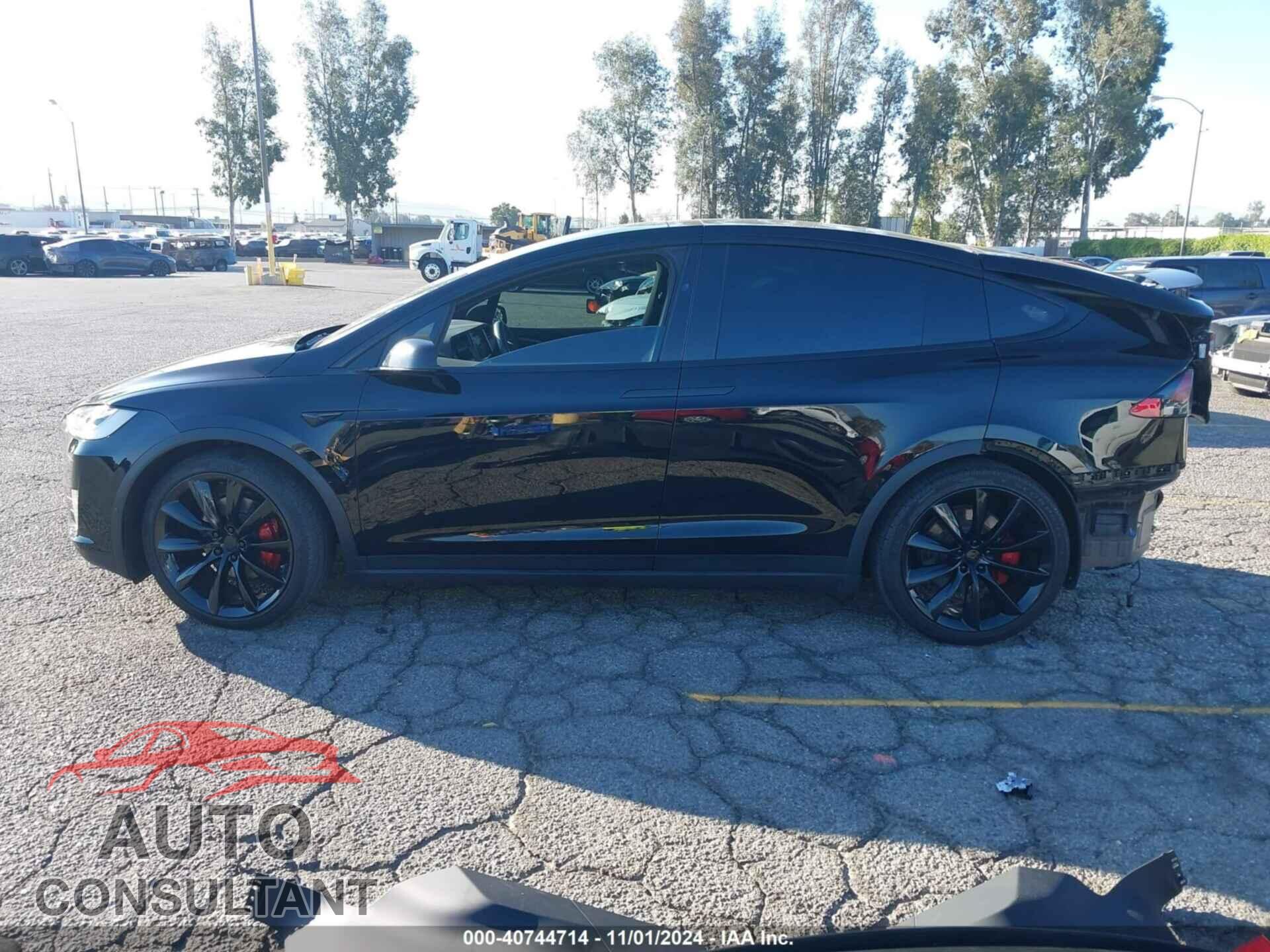 TESLA MODEL X 2020 - 5YJXCDE26LF239727