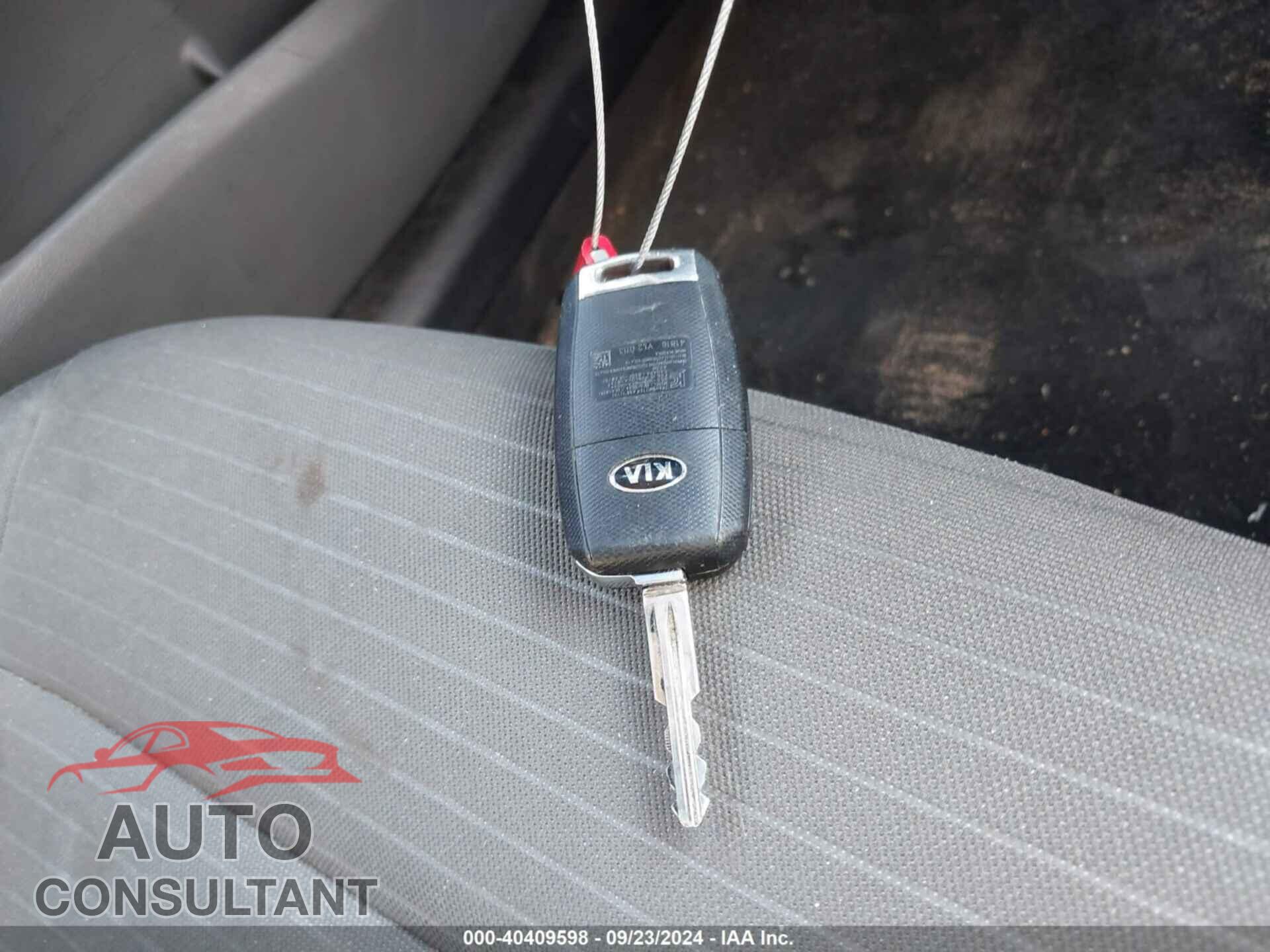KIA FORTE 2017 - 3KPFL4A71HE017896