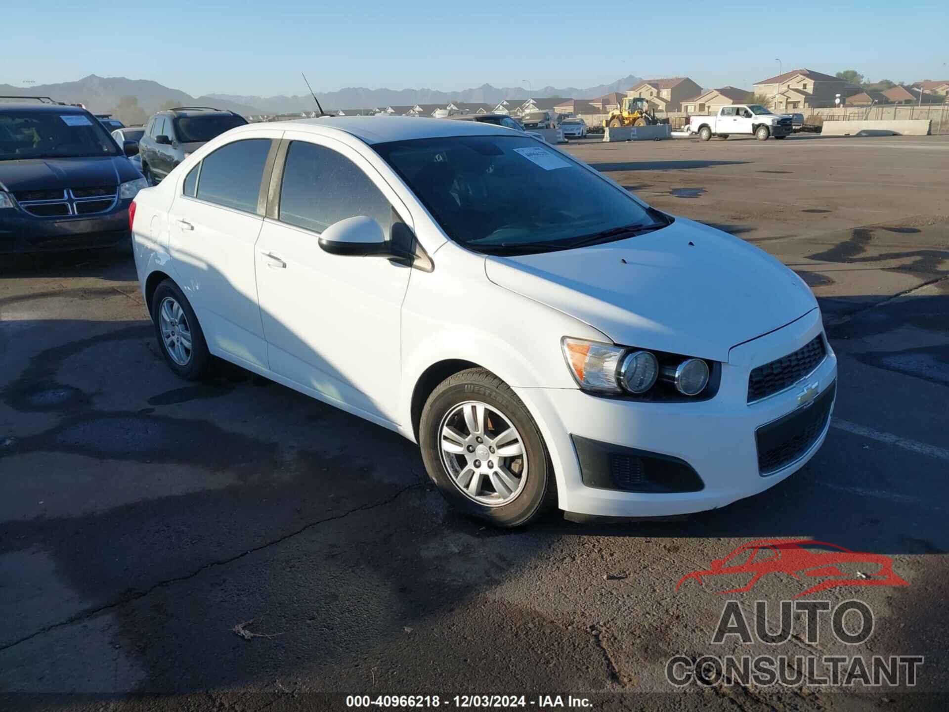 CHEVROLET SONIC 2013 - 1G1JC5SGXD4187242