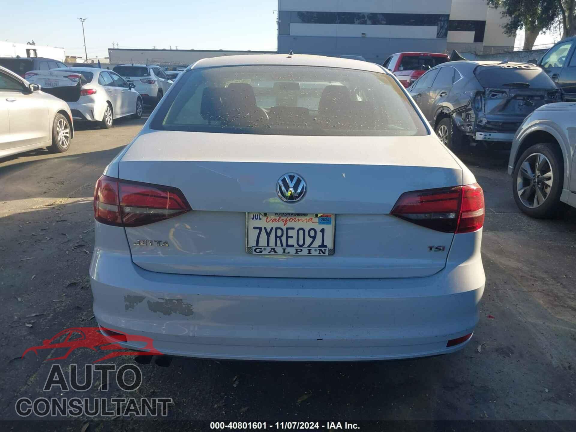 VOLKSWAGEN JETTA 2017 - 3VW2B7AJ4HM356671