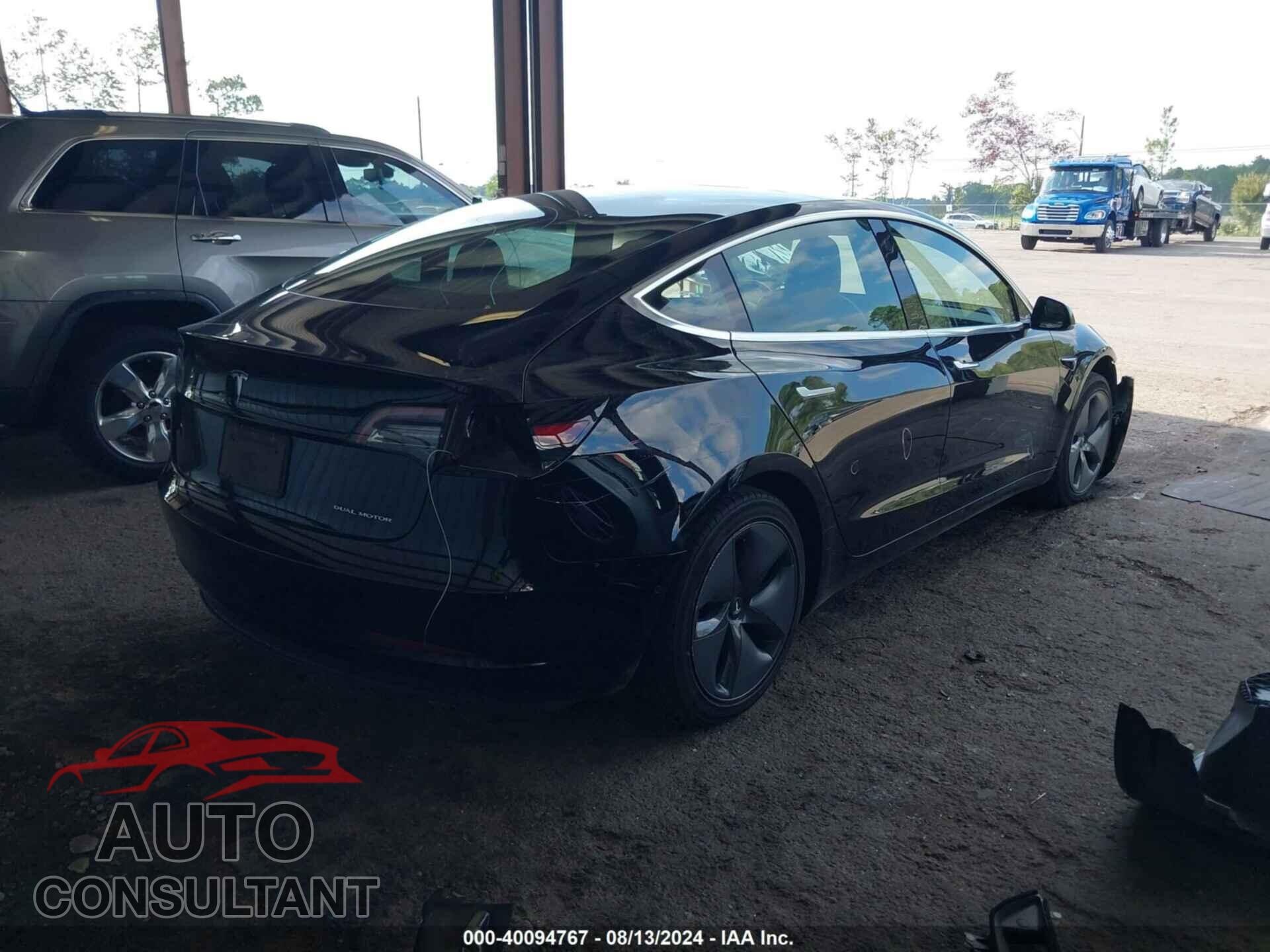 TESLA MODEL 3 2019 - 5YJ3E1EA5KF395142