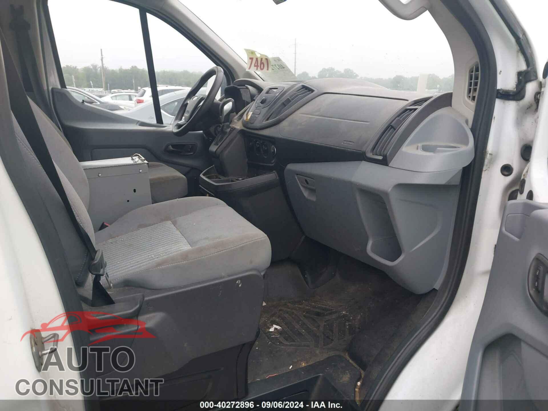 FORD TRANSIT-250 2018 - 1FTYR2YM8JKB11574