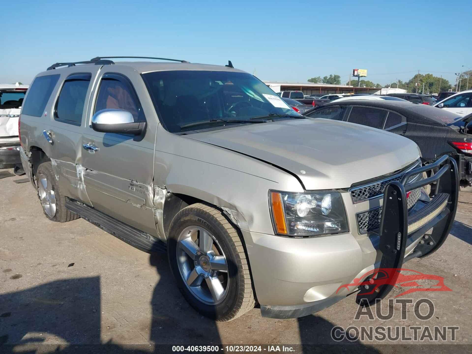 CHEVROLET TAHOE 2013 - 1GNSCAE00DR354642