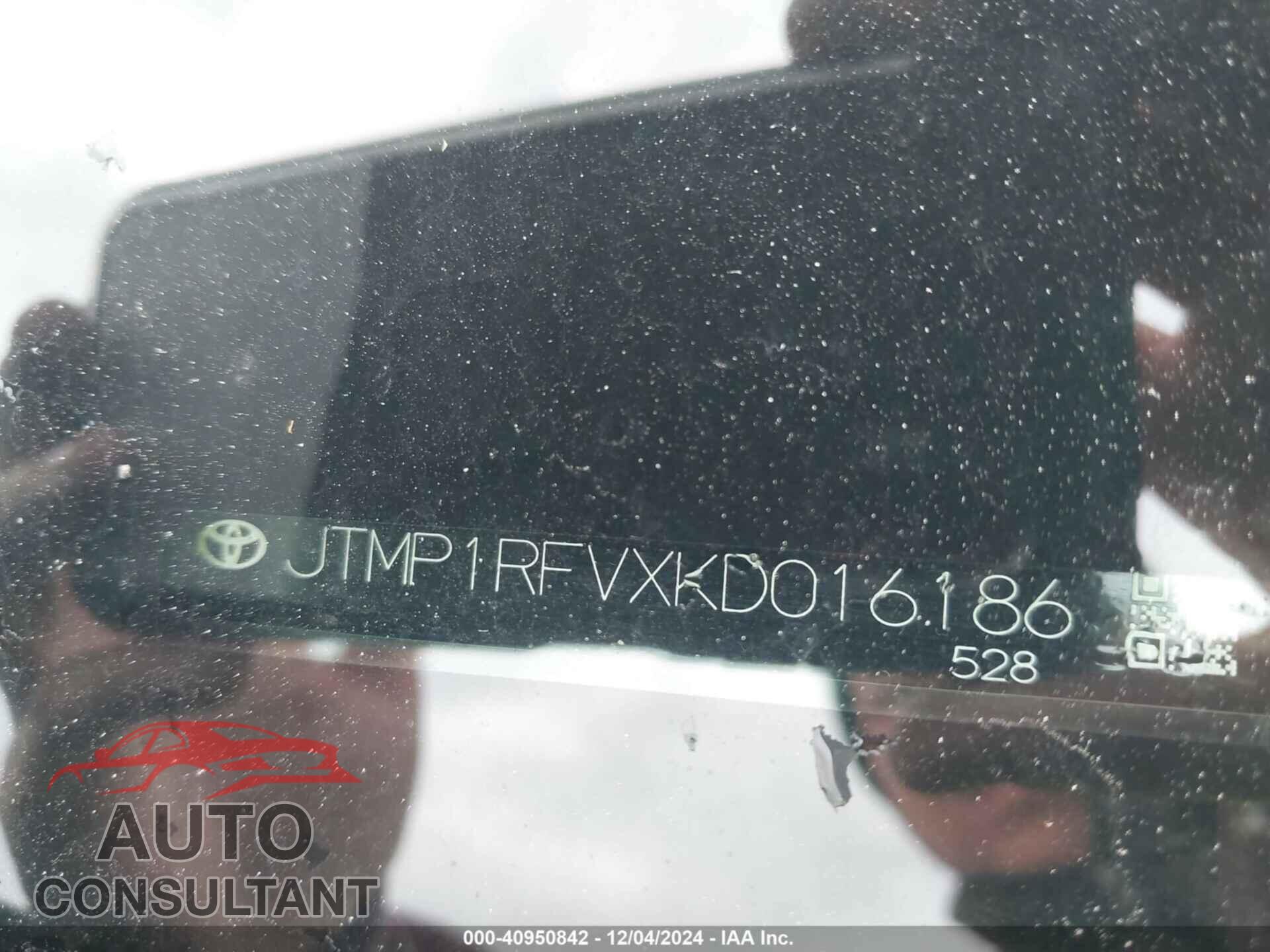 TOYOTA RAV4 2019 - JTMP1RFVXKD016186