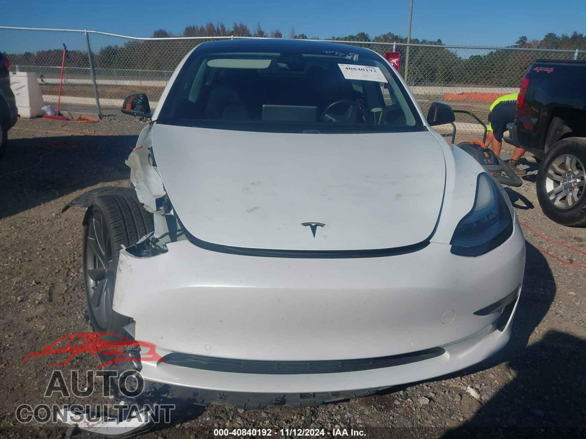 TESLA MODEL 3 2018 - 5YJ3E1EB8JF185822