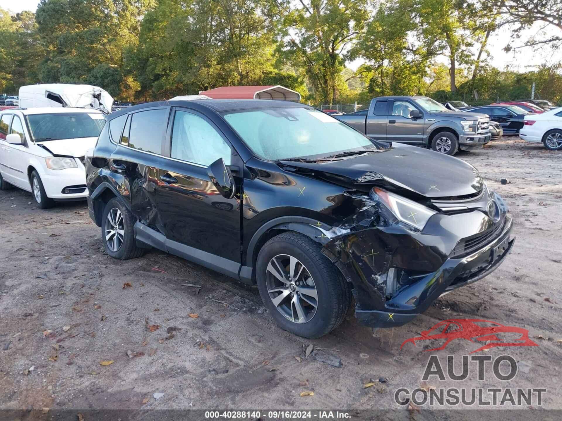 TOYOTA RAV4 2018 - 2T3RFREV2JW806224