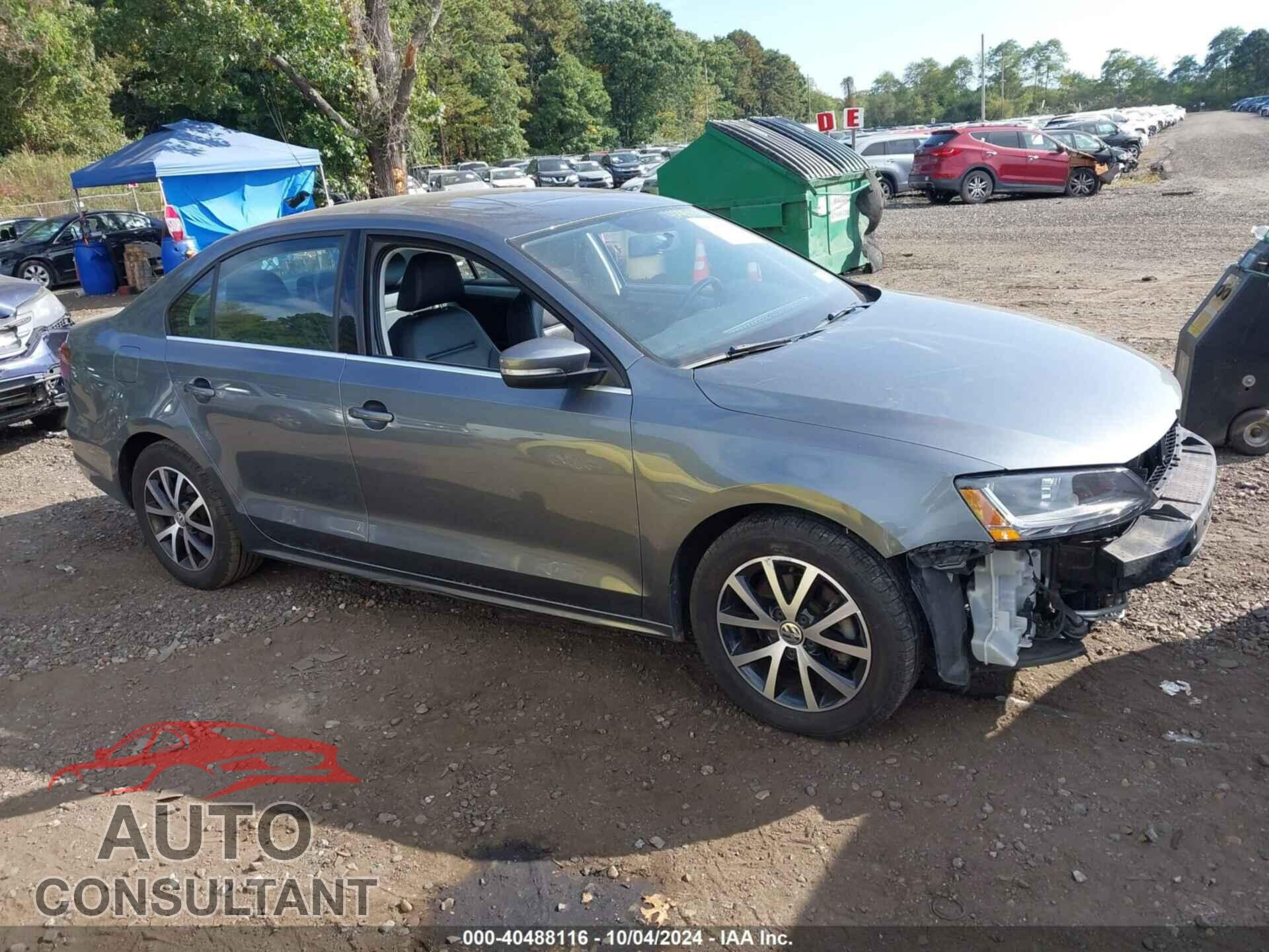 VOLKSWAGEN JETTA 2018 - 3VWDB7AJ6JM220413