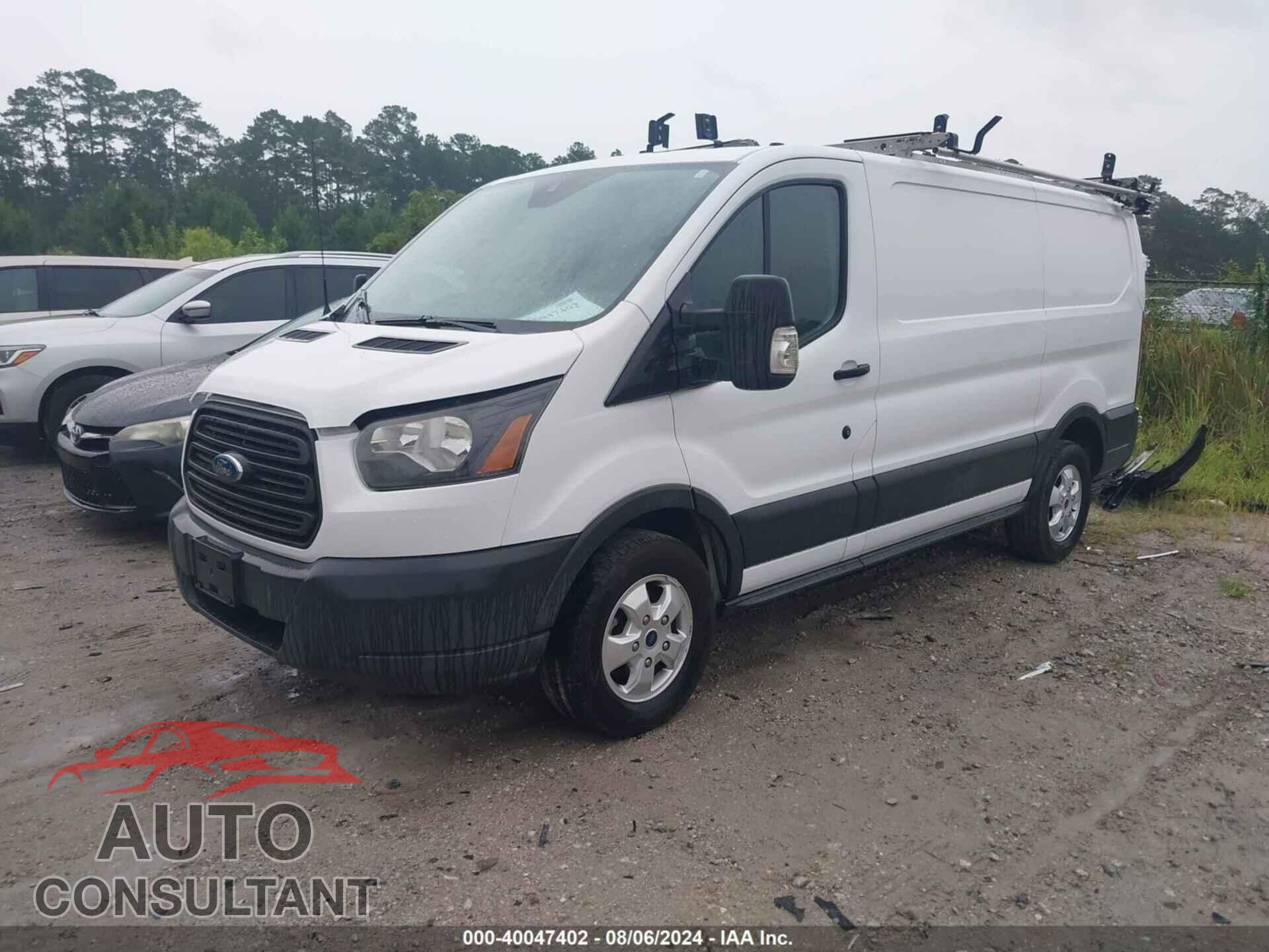 FORD TRANSIT-250 2017 - 1FTYR1YG6HKA53574