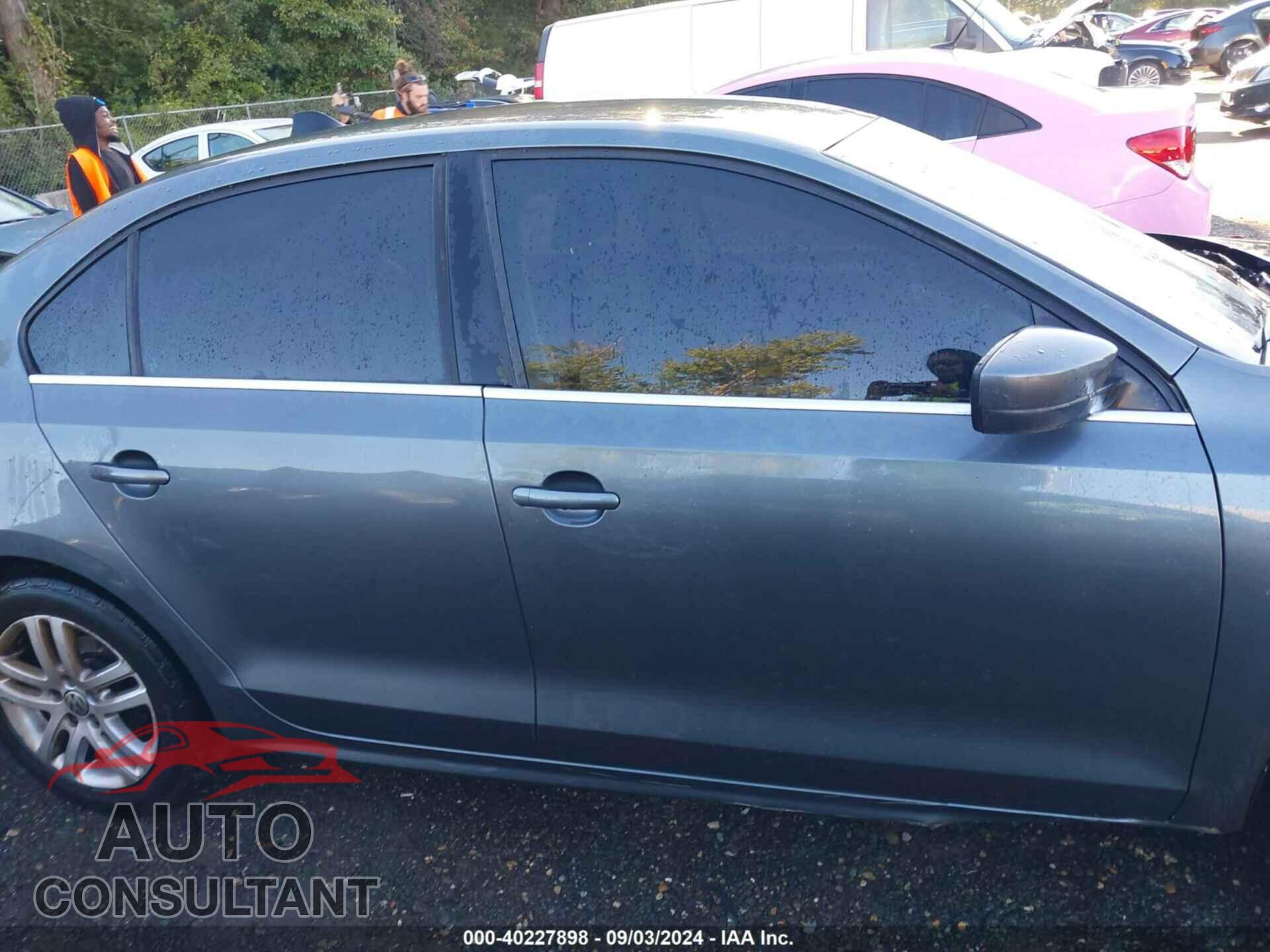VOLKSWAGEN JETTA 2017 - 3VW2B7AJ0HM339656