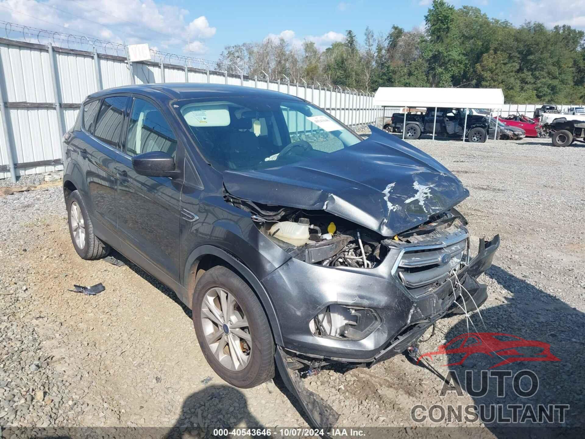 FORD ESCAPE 2017 - 1FMCU0GD9HUB08840