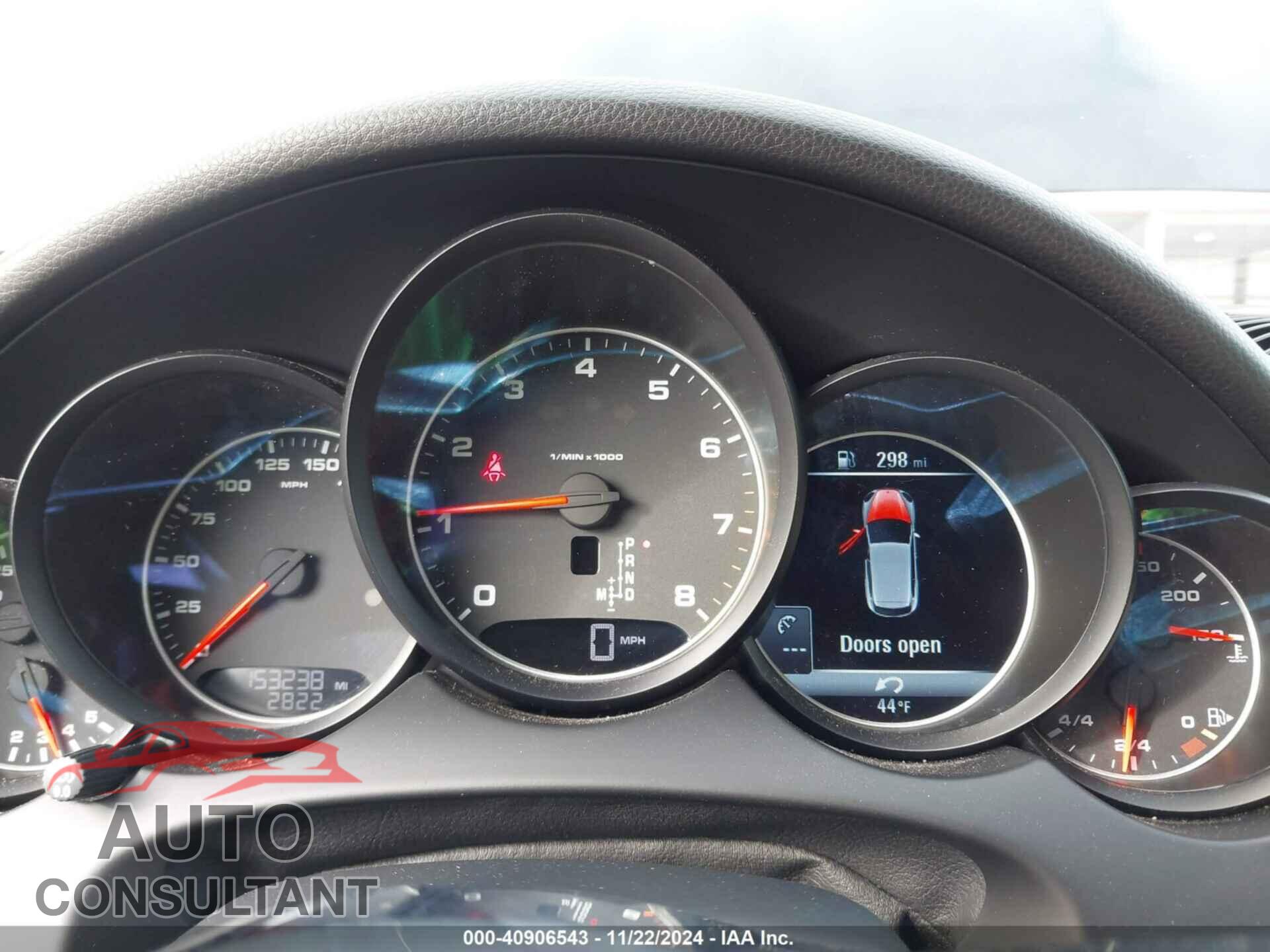 PORSCHE CAYENNE 2016 - WP1AA2A23GLA01597