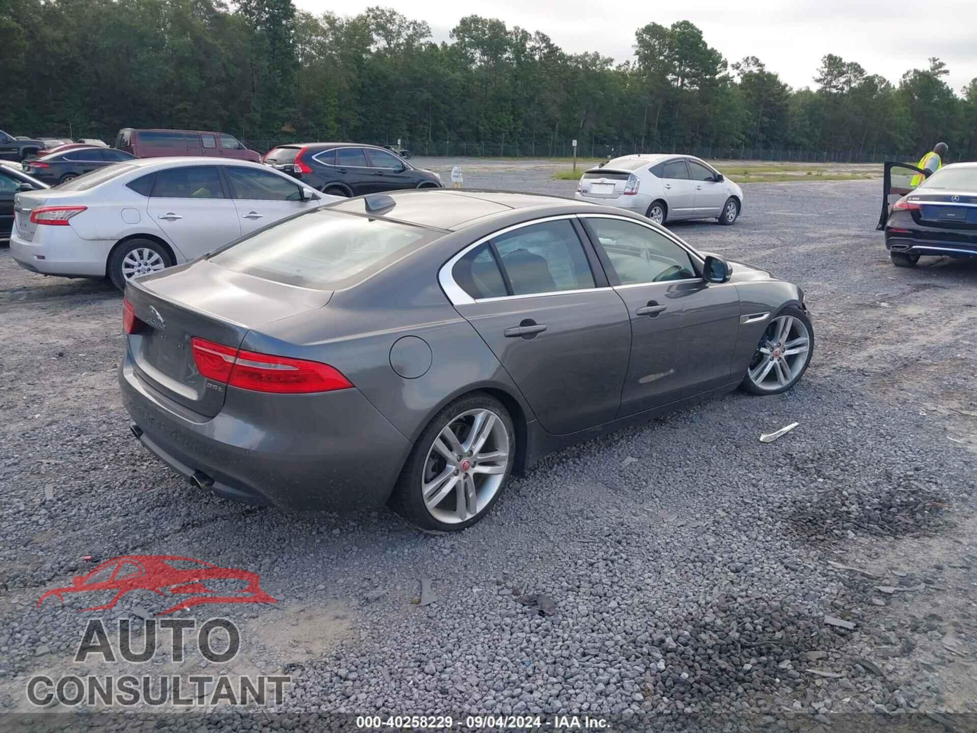 JAGUAR XE 2017 - SAJAE4BV7HA961482