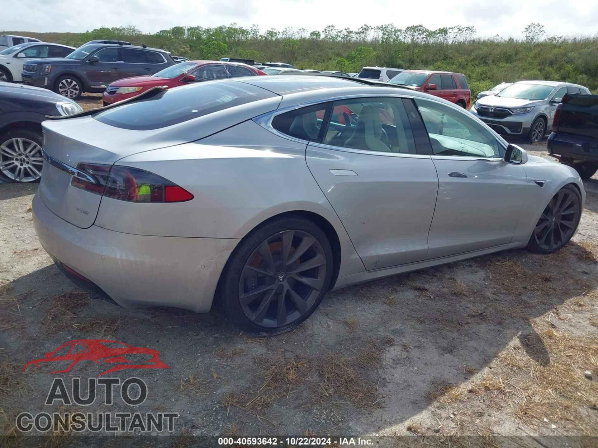 TESLA MODEL S 2018 - 5YJSA1E26JF271492