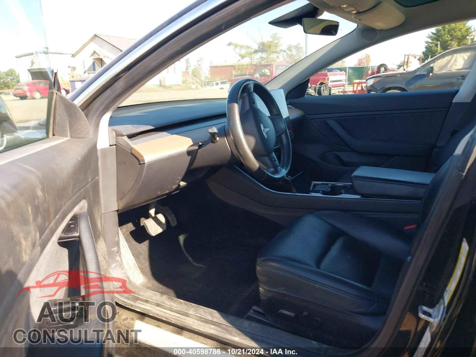 TESLA MODEL 3 2019 - 5YJ3E1EA3KF300688