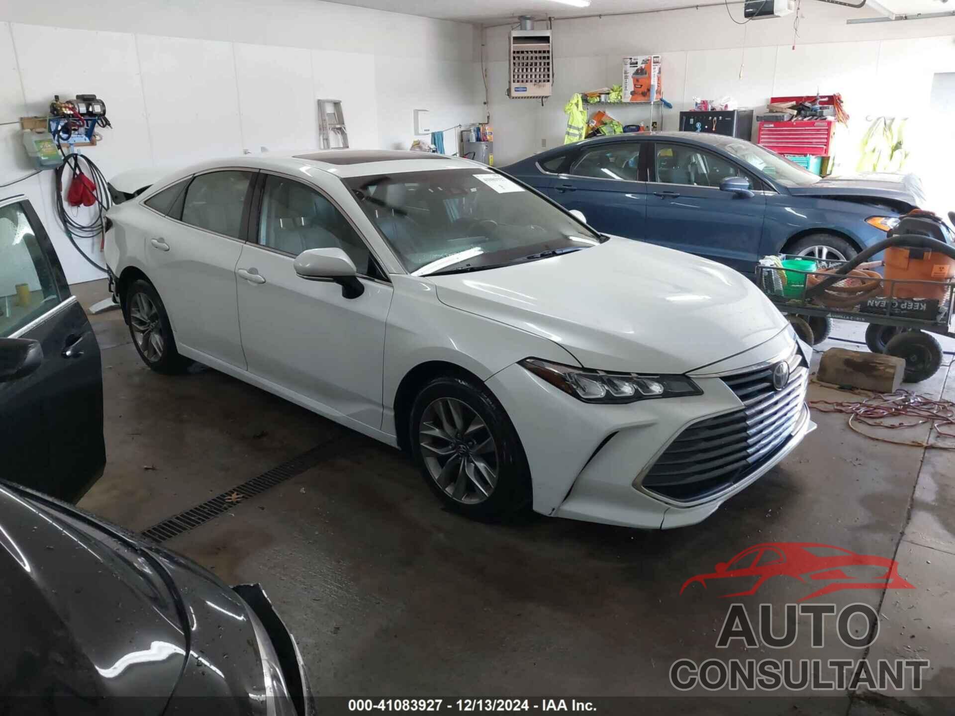 TOYOTA AVALON 2020 - 4T1AZ1FB5LU045937