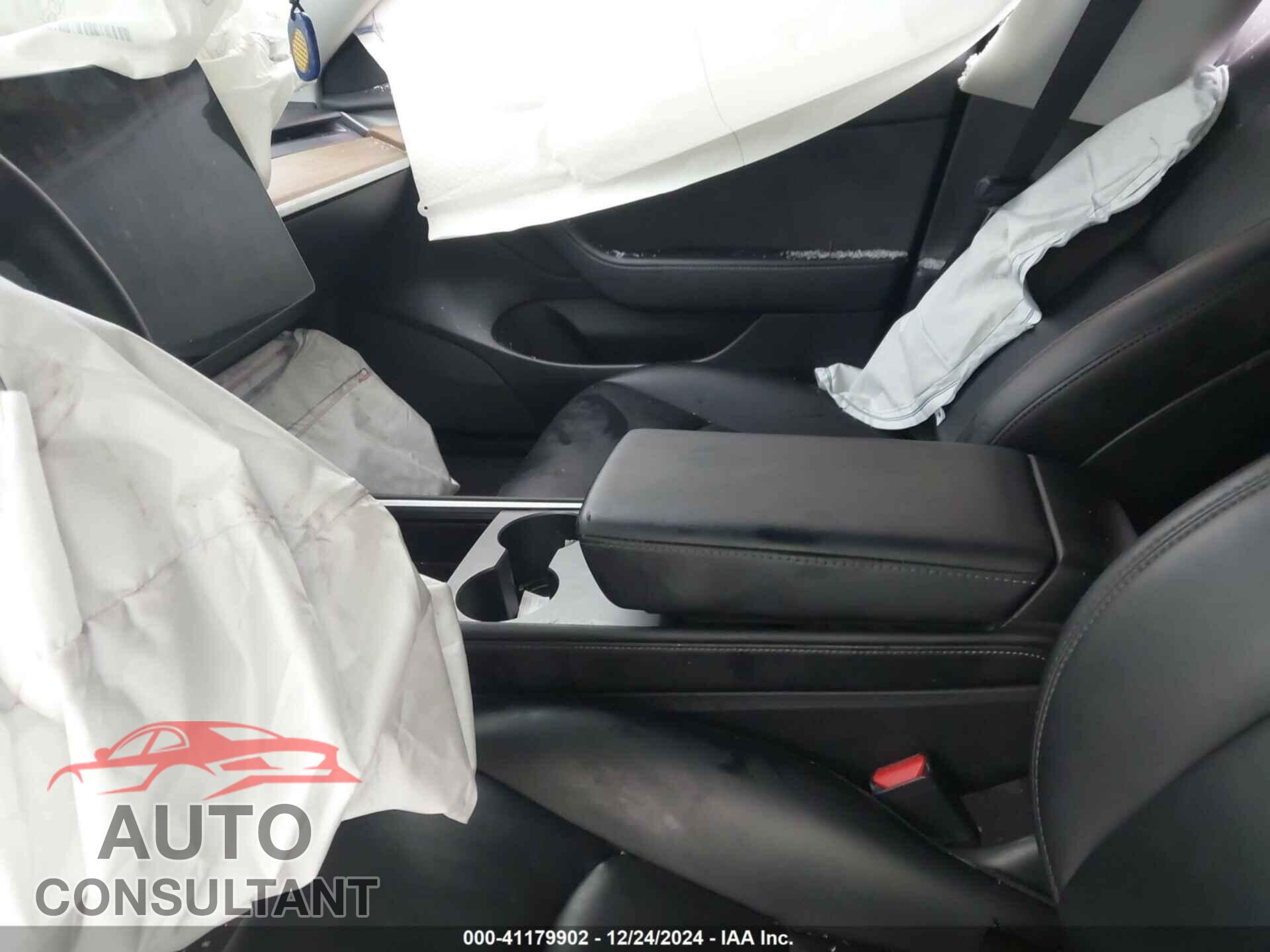 TESLA MODEL 3 2021 - 5YJ3E1EB0MF015362