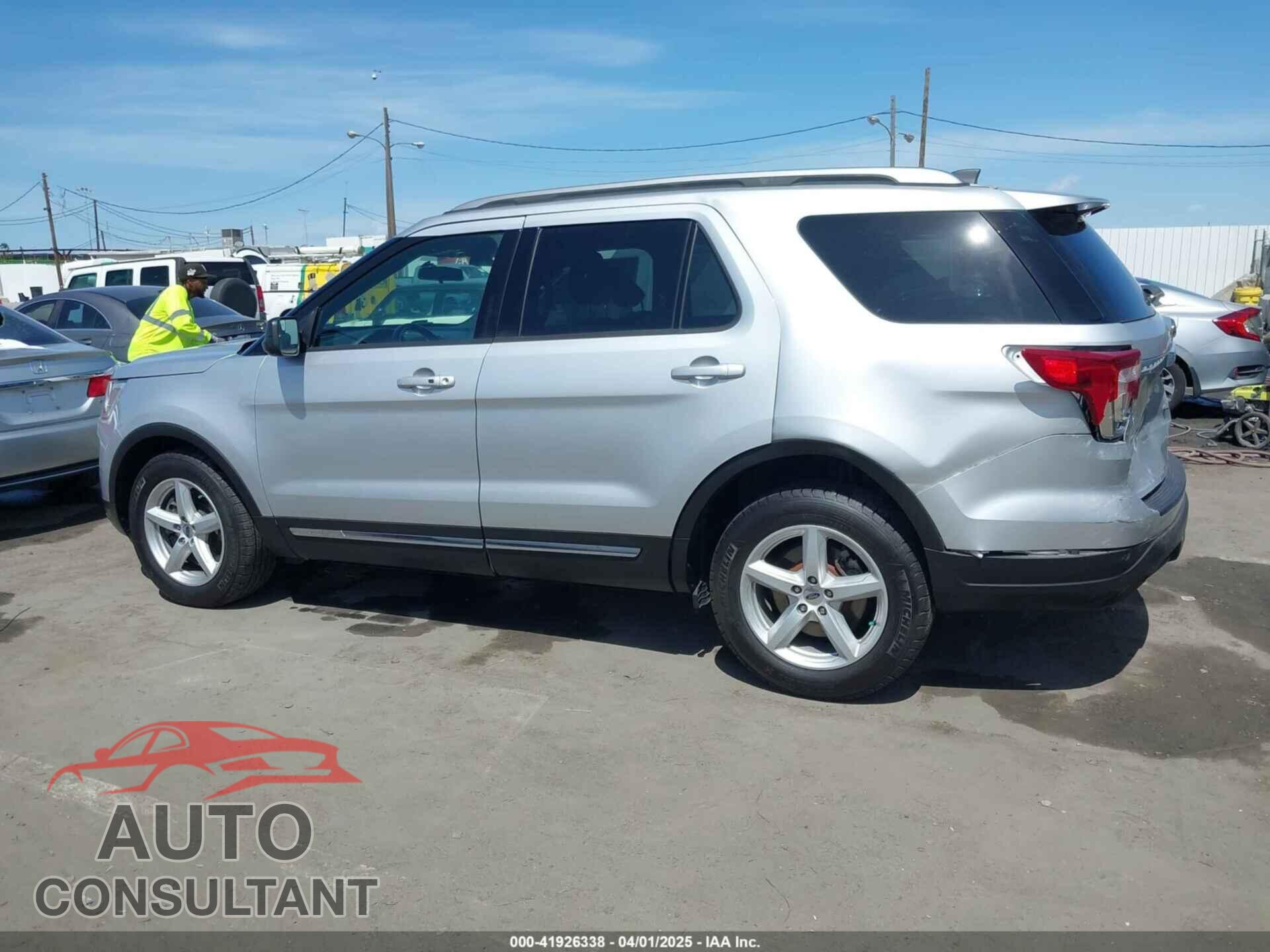 FORD EXPLORER 2018 - 1FM5K7D87JGB56677
