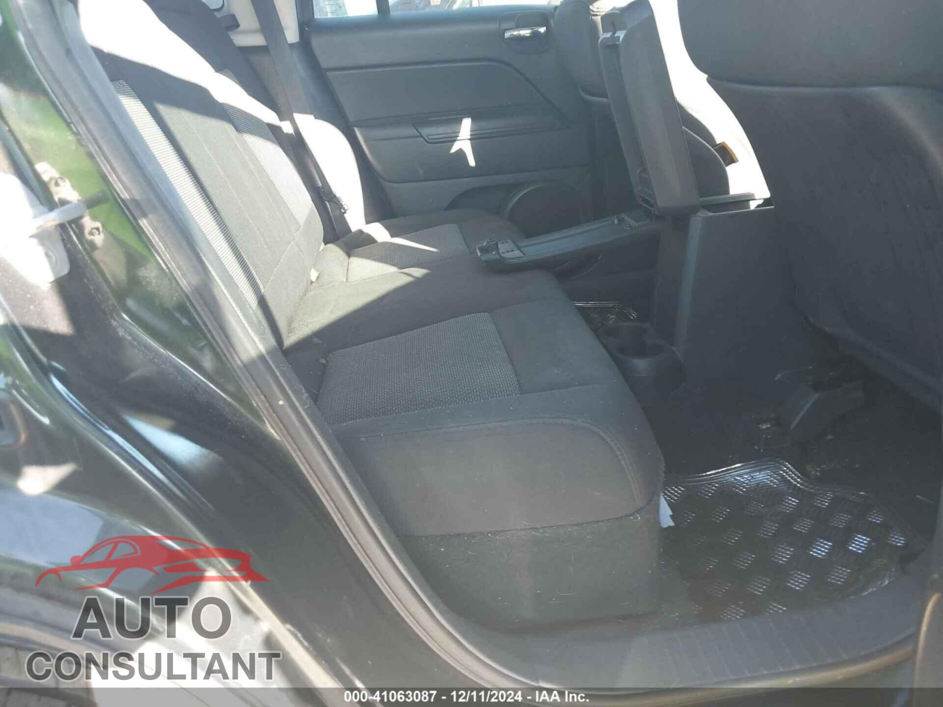 JEEP COMPASS 2010 - 1J4NT4FAXAD659289