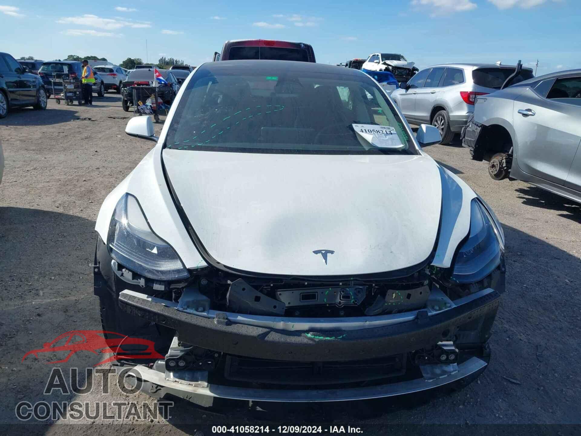 TESLA MODEL 3 2022 - 5YJ3E1EA6NF317103
