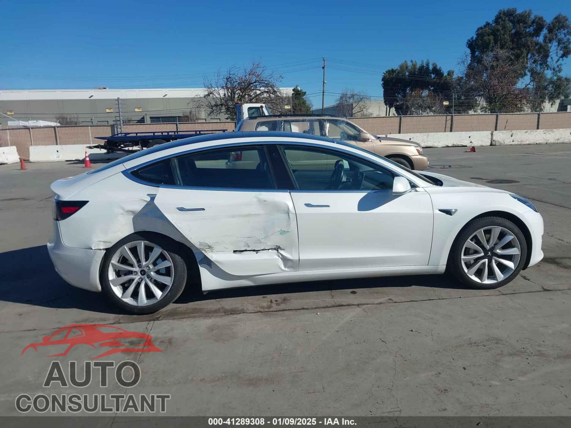 TESLA MODEL 3 2018 - 5YJ3E1EA2JF047295