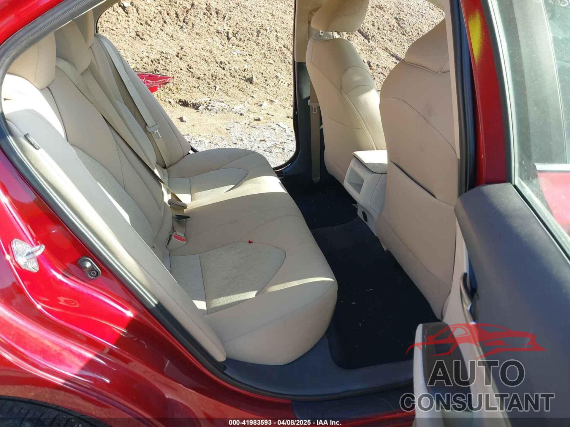 TOYOTA CAMRY 2021 - 4T1C11AK3MU443057