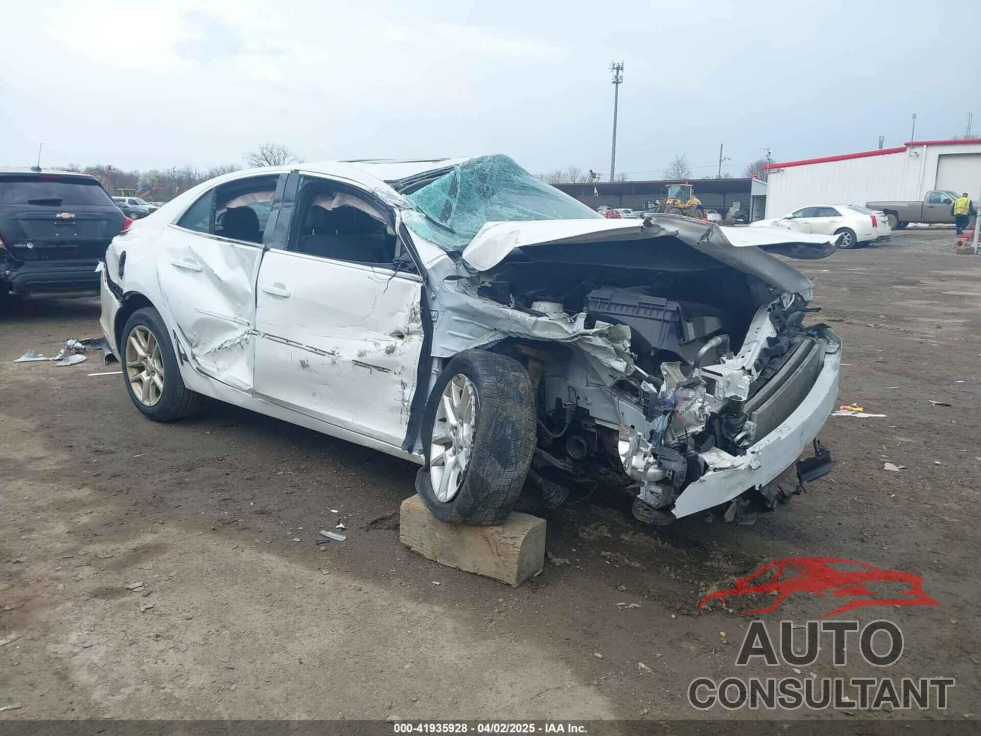 CHEVROLET MALIBU 2015 - 1G11C5SL0FF233830