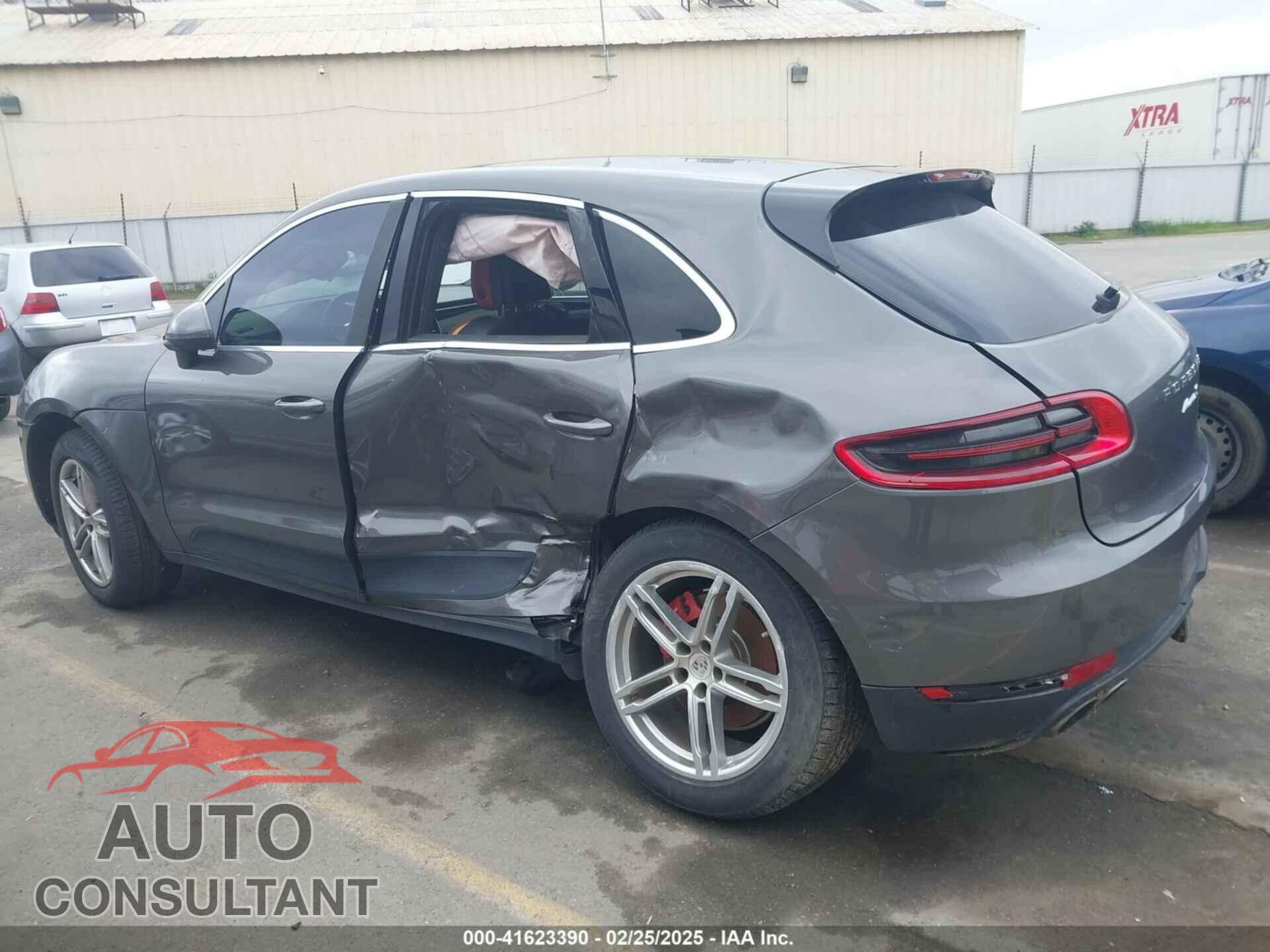 PORSCHE MACAN 2015 - WP1AB2A52FLB68751