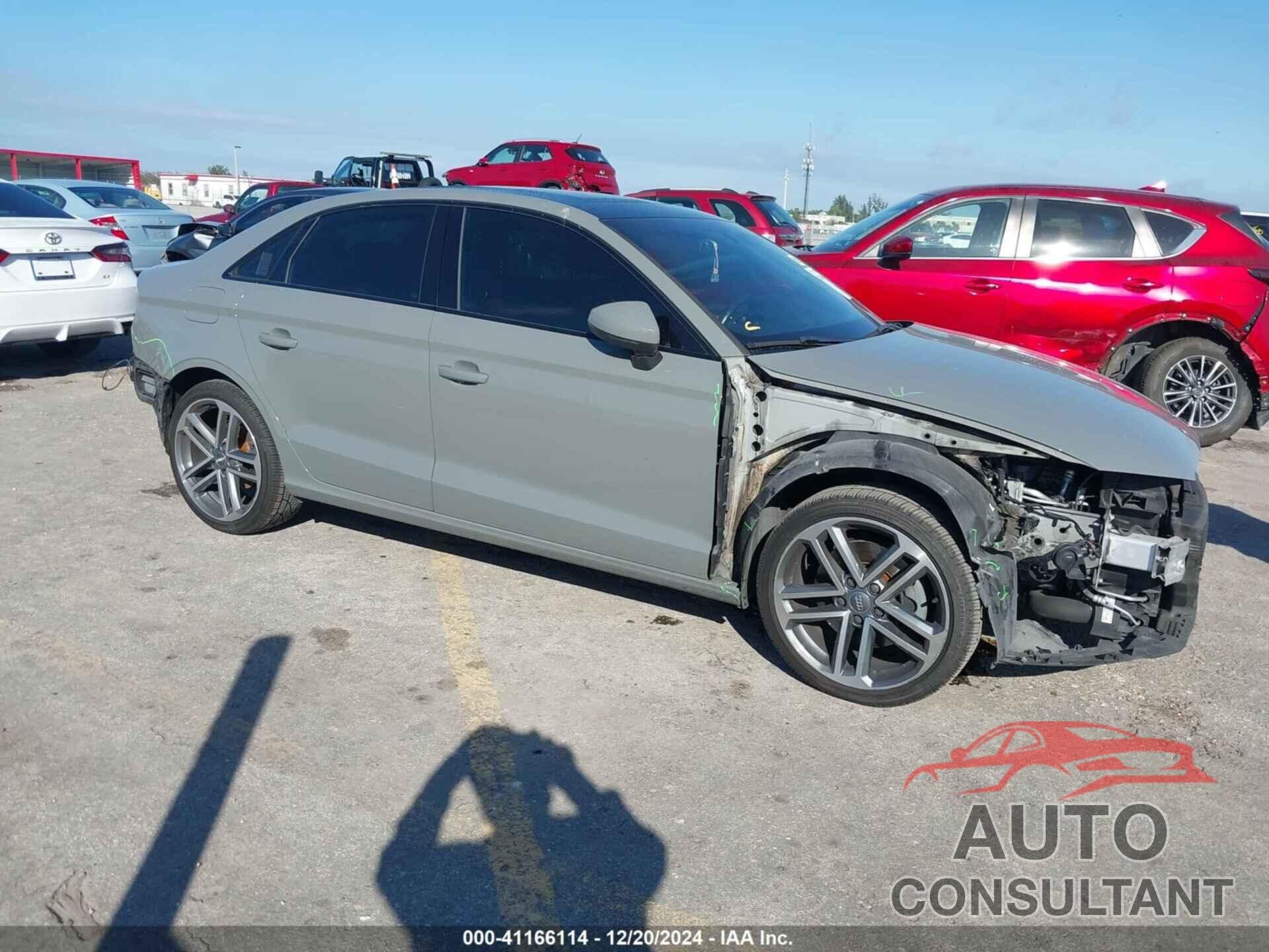 AUDI A3 SEDAN 2020 - WAUAUGFF6LA002215