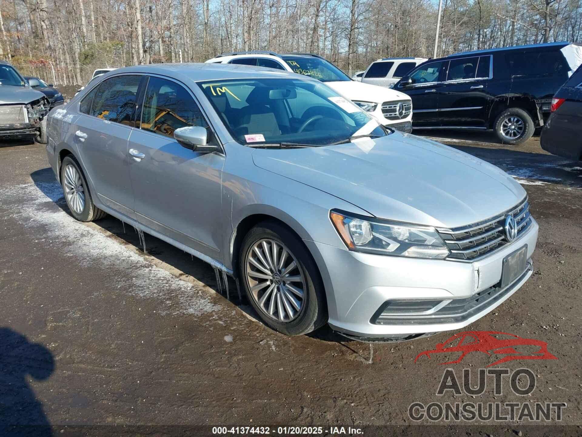 VOLKSWAGEN PASSAT 2016 - 1VWAT7A37GC026369