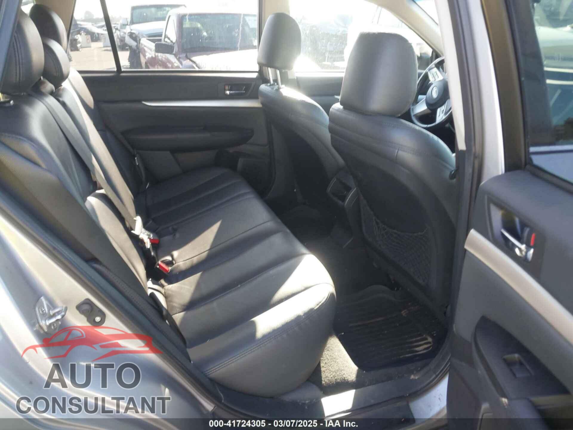 SUBARU OUTBACK 2010 - 4S4BRBHC0A1373359