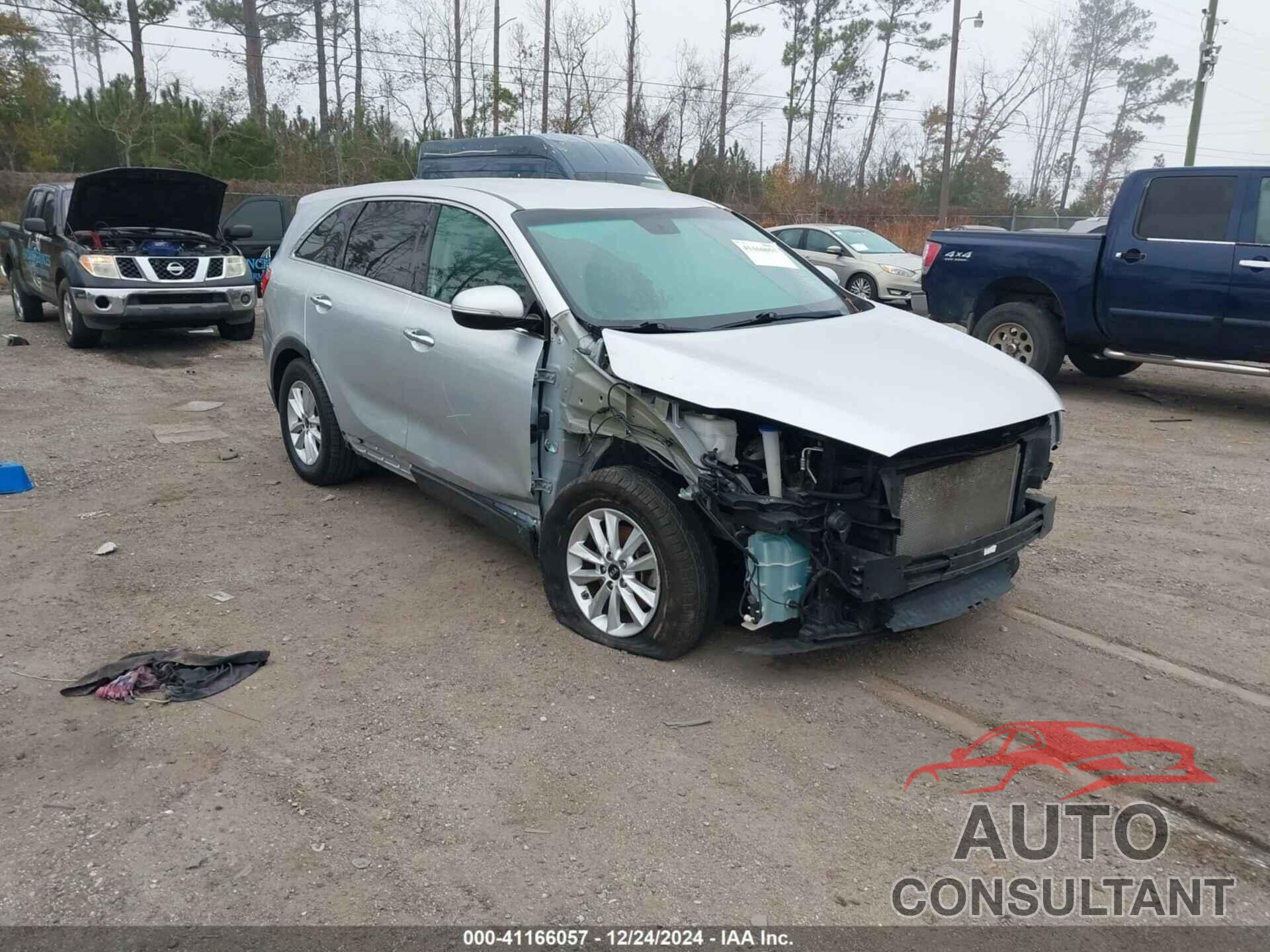 KIA SORENTO 2019 - 5XYPG4A56KG573610