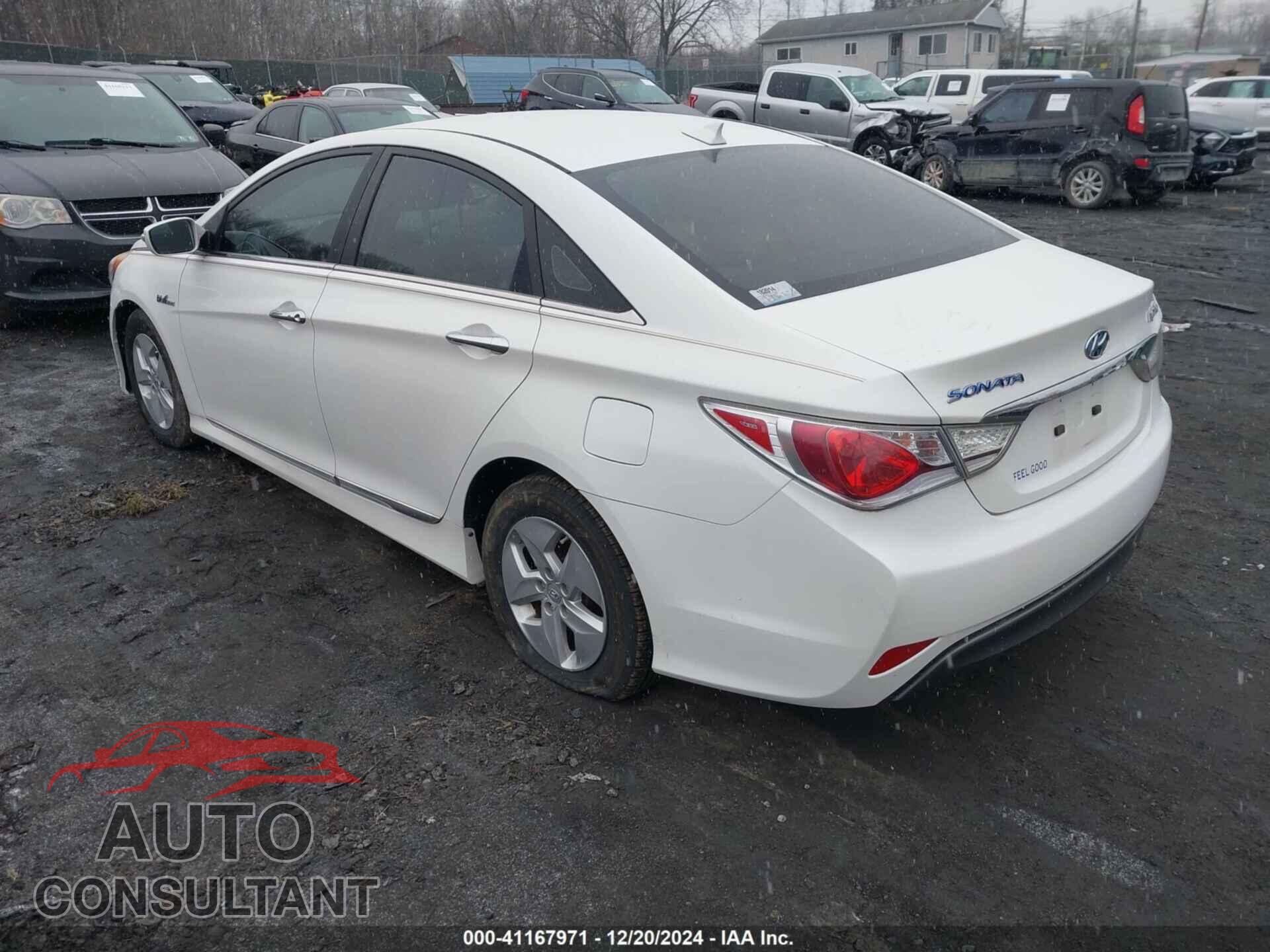 HYUNDAI SONATA 2012 - KMHEC4A49CA044126