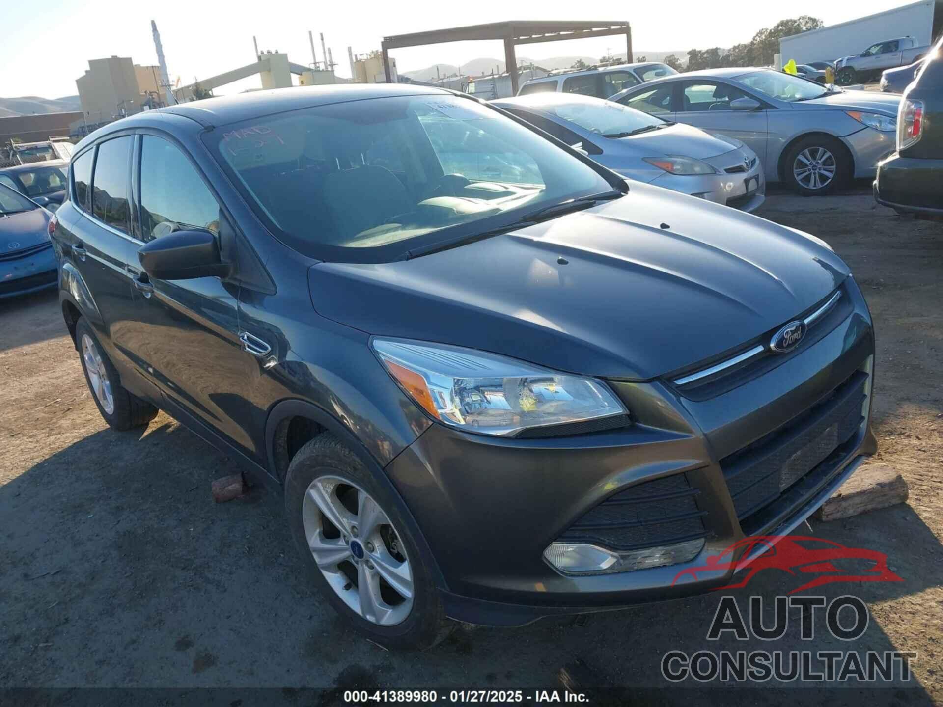 FORD ESCAPE 2015 - 1FMCU9GX5FUB09804