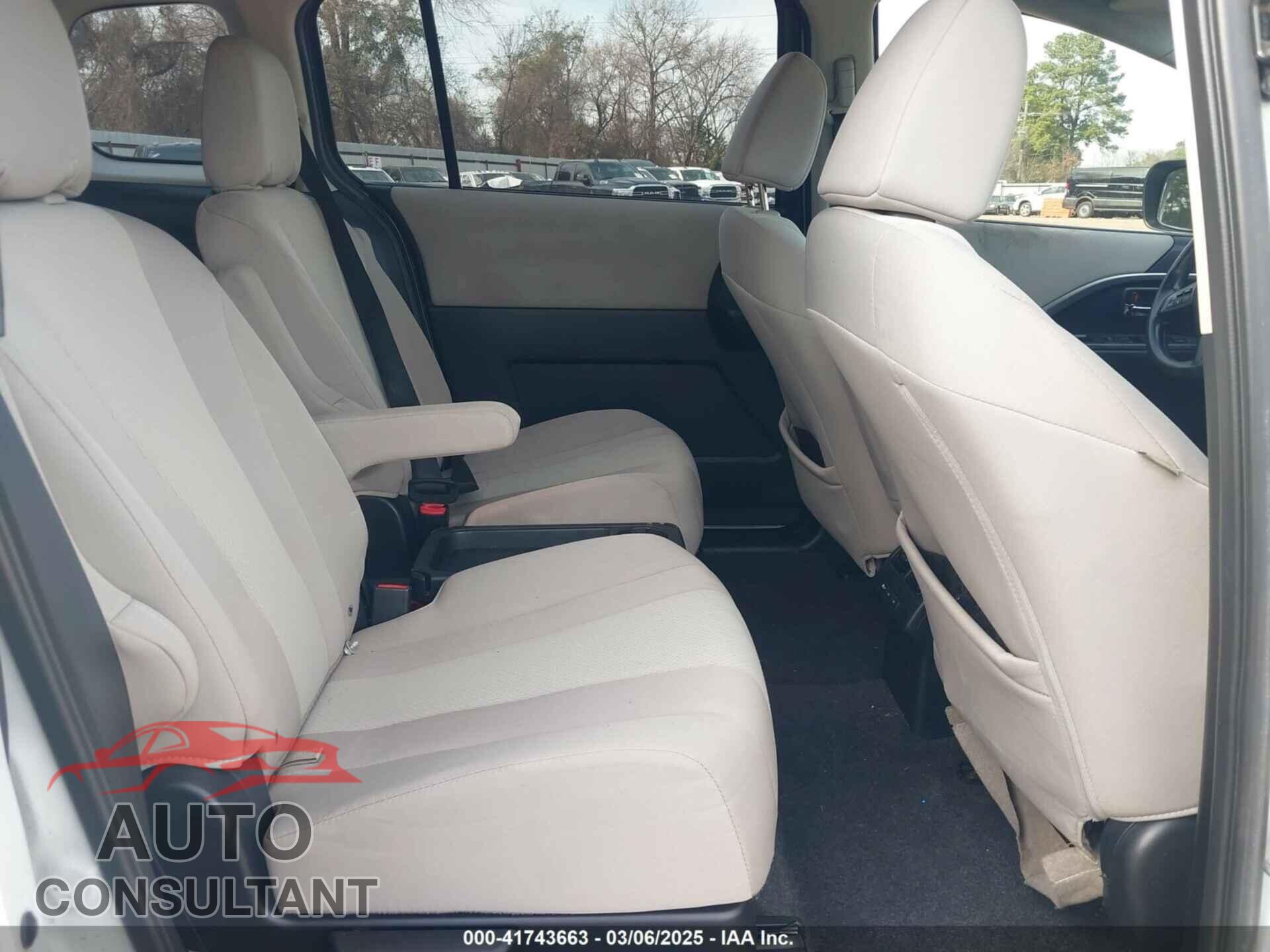 MAZDA MAZDA5 2013 - JM1CW2BL0D0144801