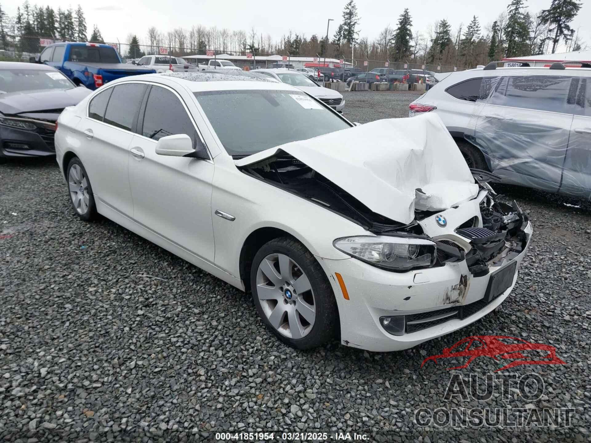 BMW 528I 2013 - WBAXH5C54DDW13438