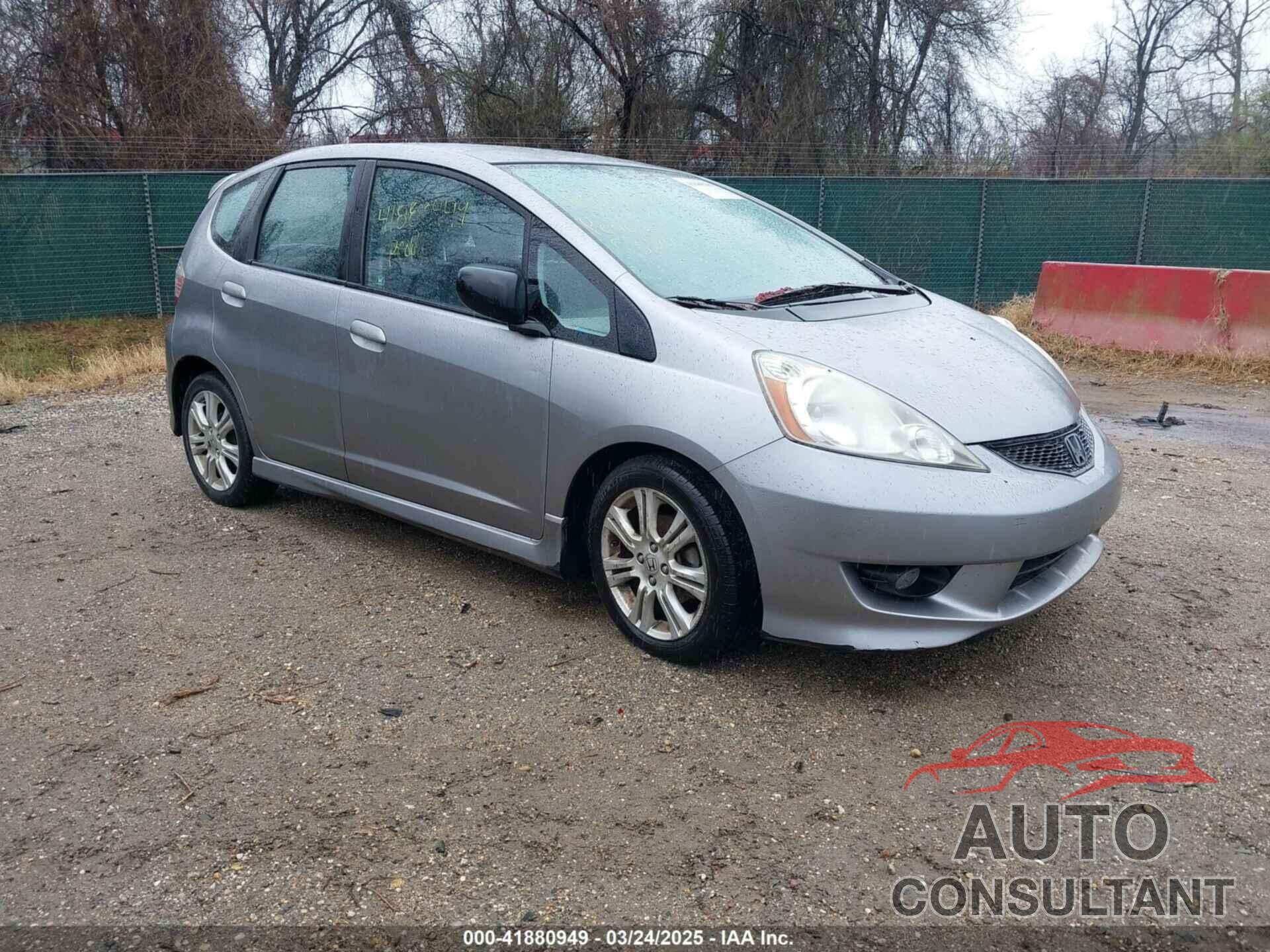 HONDA FIT 2009 - JHMGE88429S027173