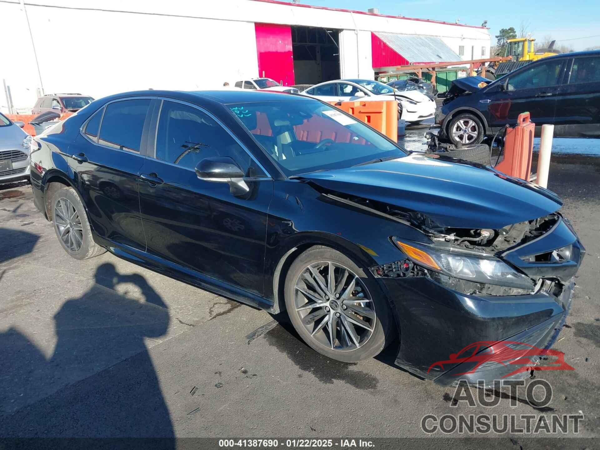 TOYOTA CAMRY 2023 - 4T1G11AK3PU766417