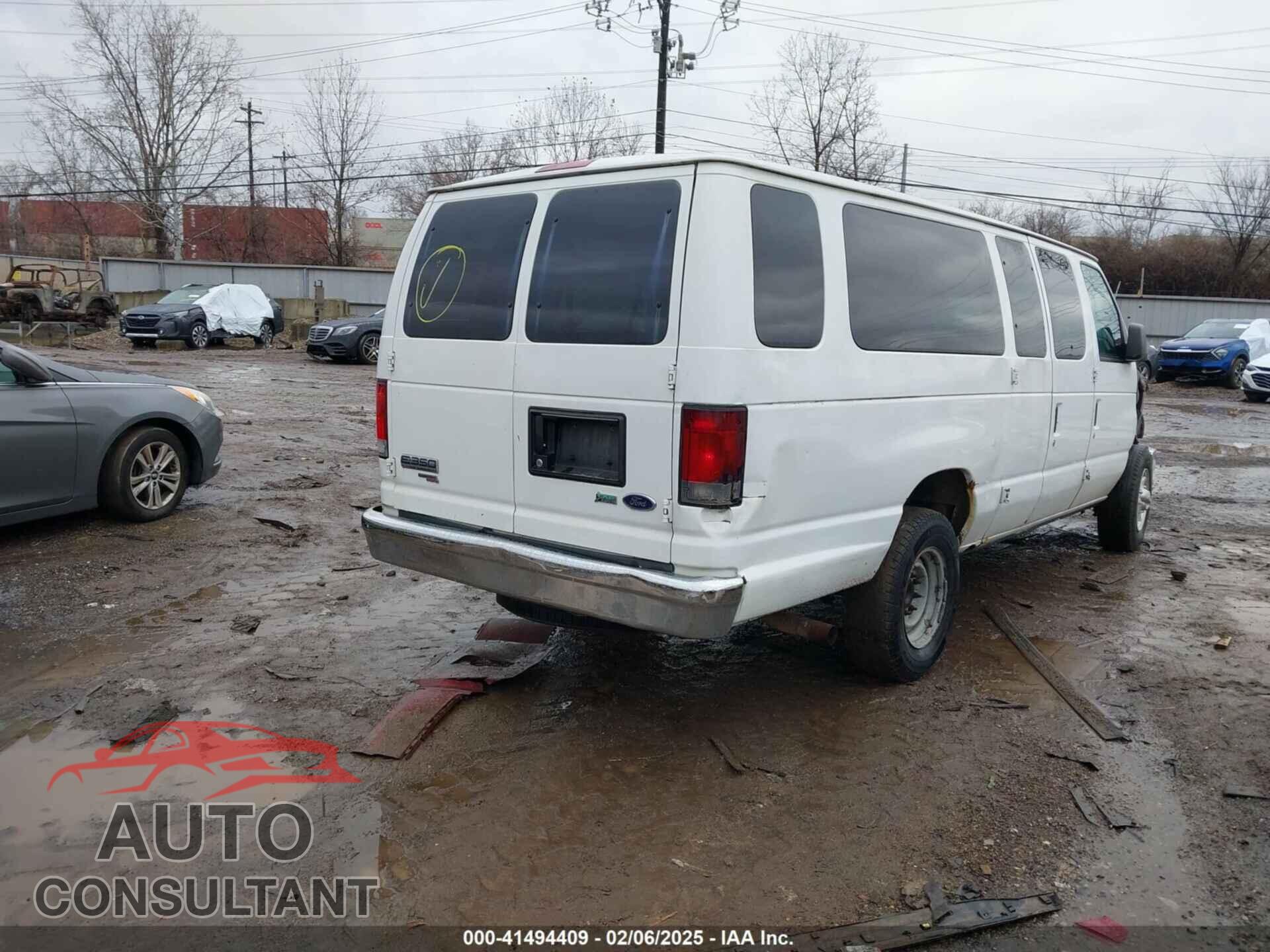 FORD E-350 SUPER DUTY 2011 - 1FBSS3BL5BDA69858