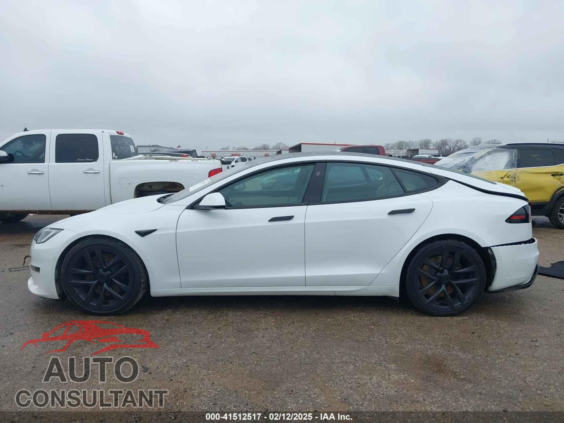 TESLA MODEL S 2022 - 5YJSA1E53NF486960