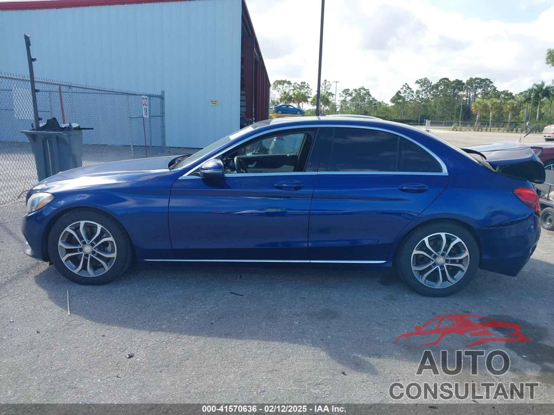 MERCEDES-BENZ C 300 2017 - 55SWF4JB3HU187584