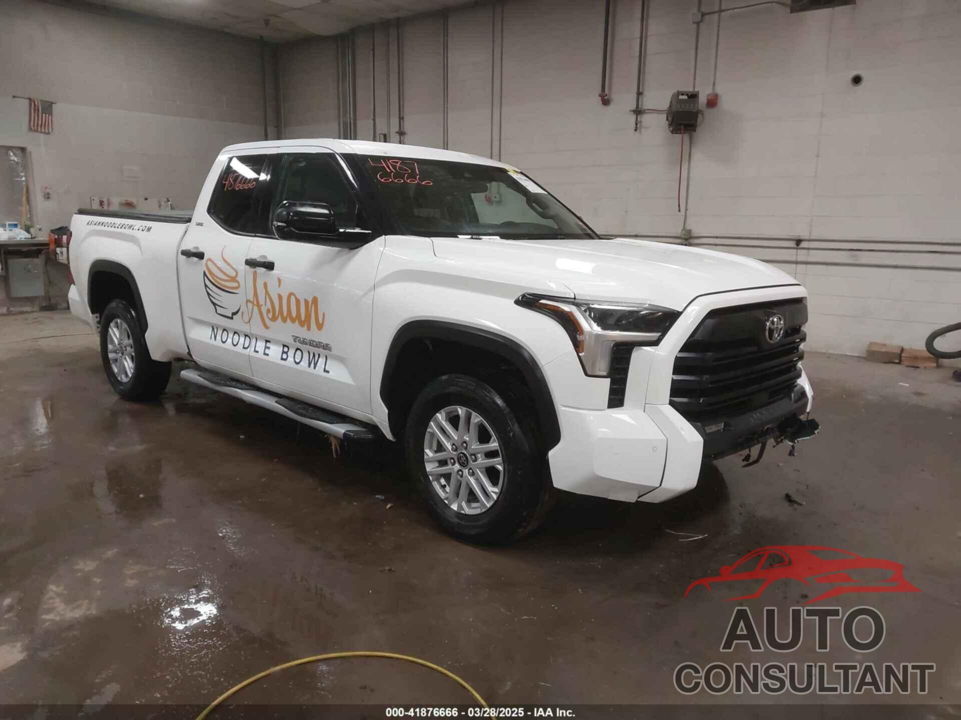 TOYOTA TUNDRA 2022 - 5TFLA5DA2NX039892