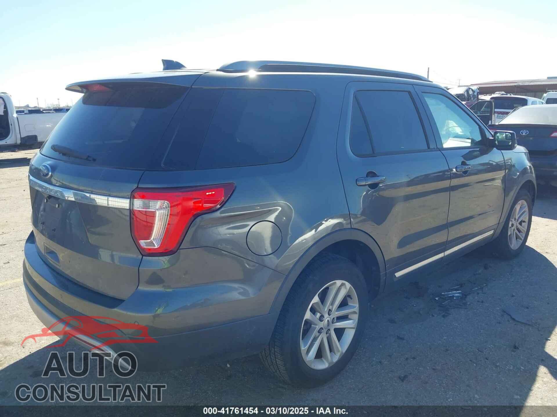 FORD EXPLORER 2017 - 1FM5K7D89HGE36823