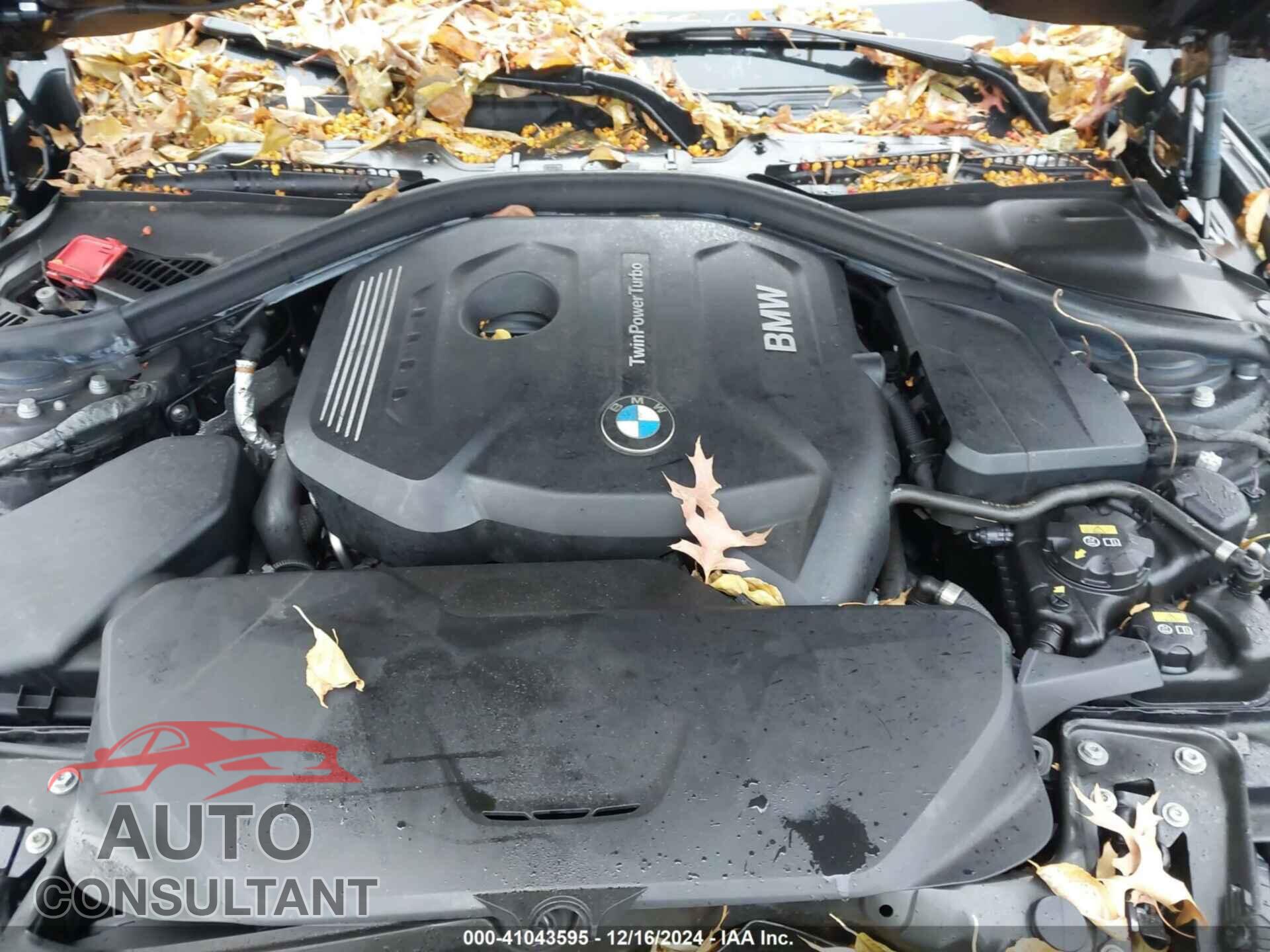 BMW 330 2018 - WBA8D9C51JA608024