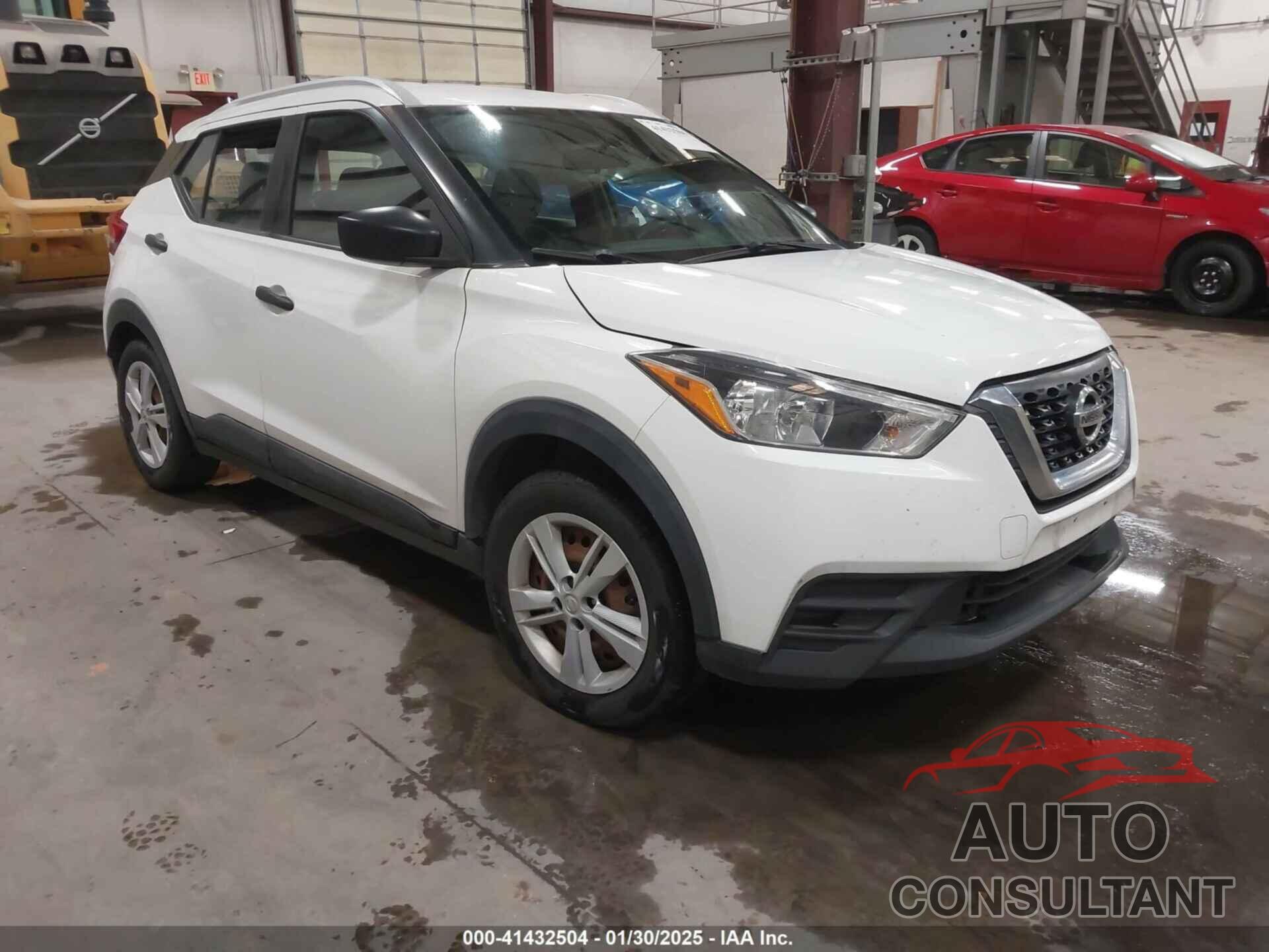 NISSAN KICKS 2018 - 3N1CP5CU0JL532120