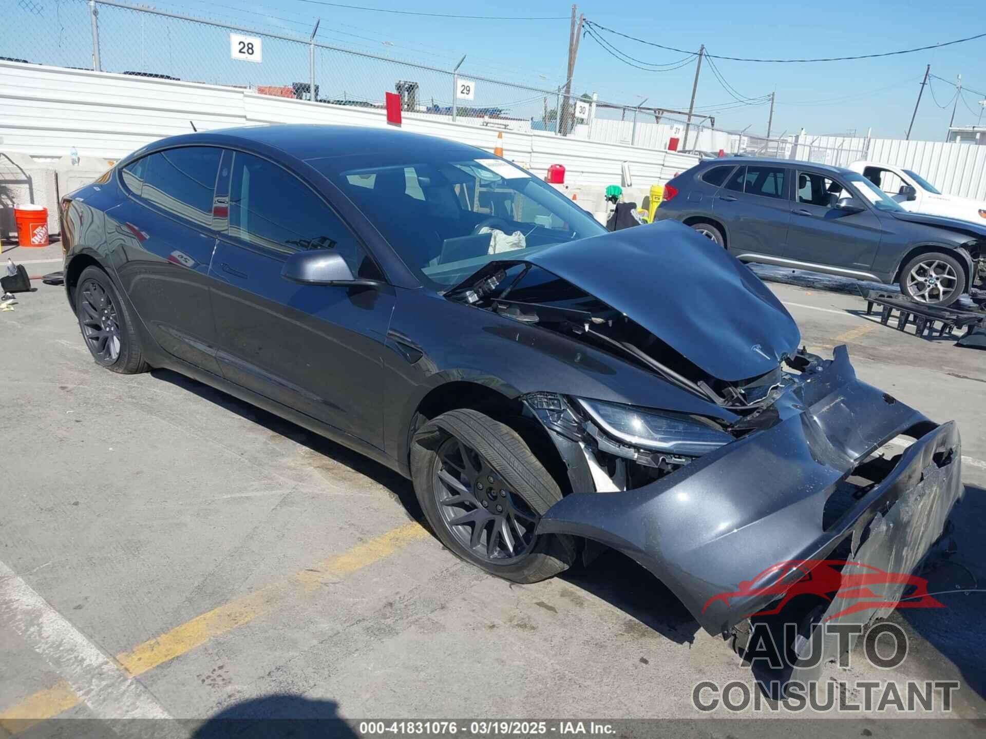 TESLA MODEL 3 2024 - 5YJ3E1EBXRF816954