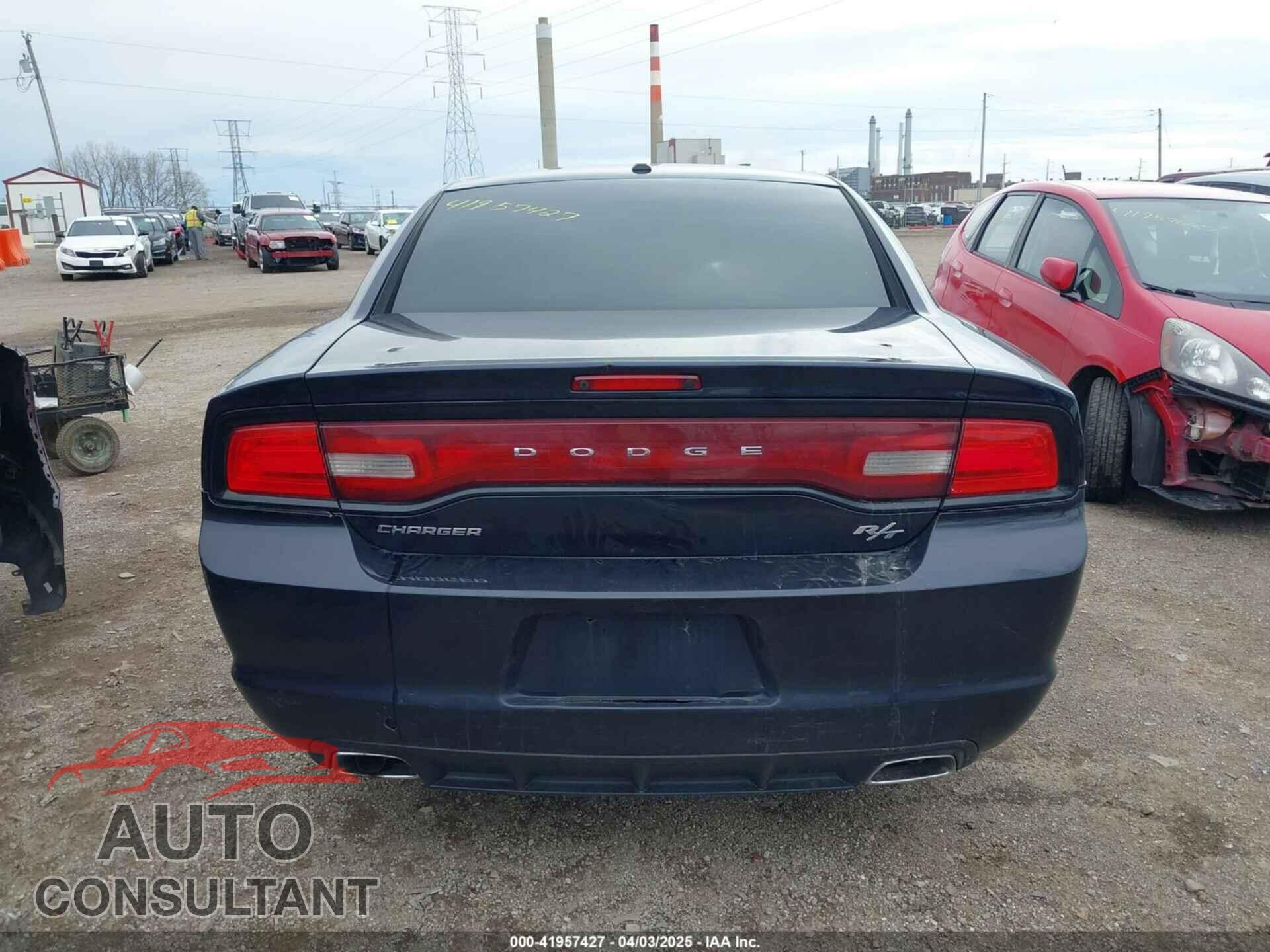 DODGE CHARGER 2011 - 2B3CL5CT2BH567852