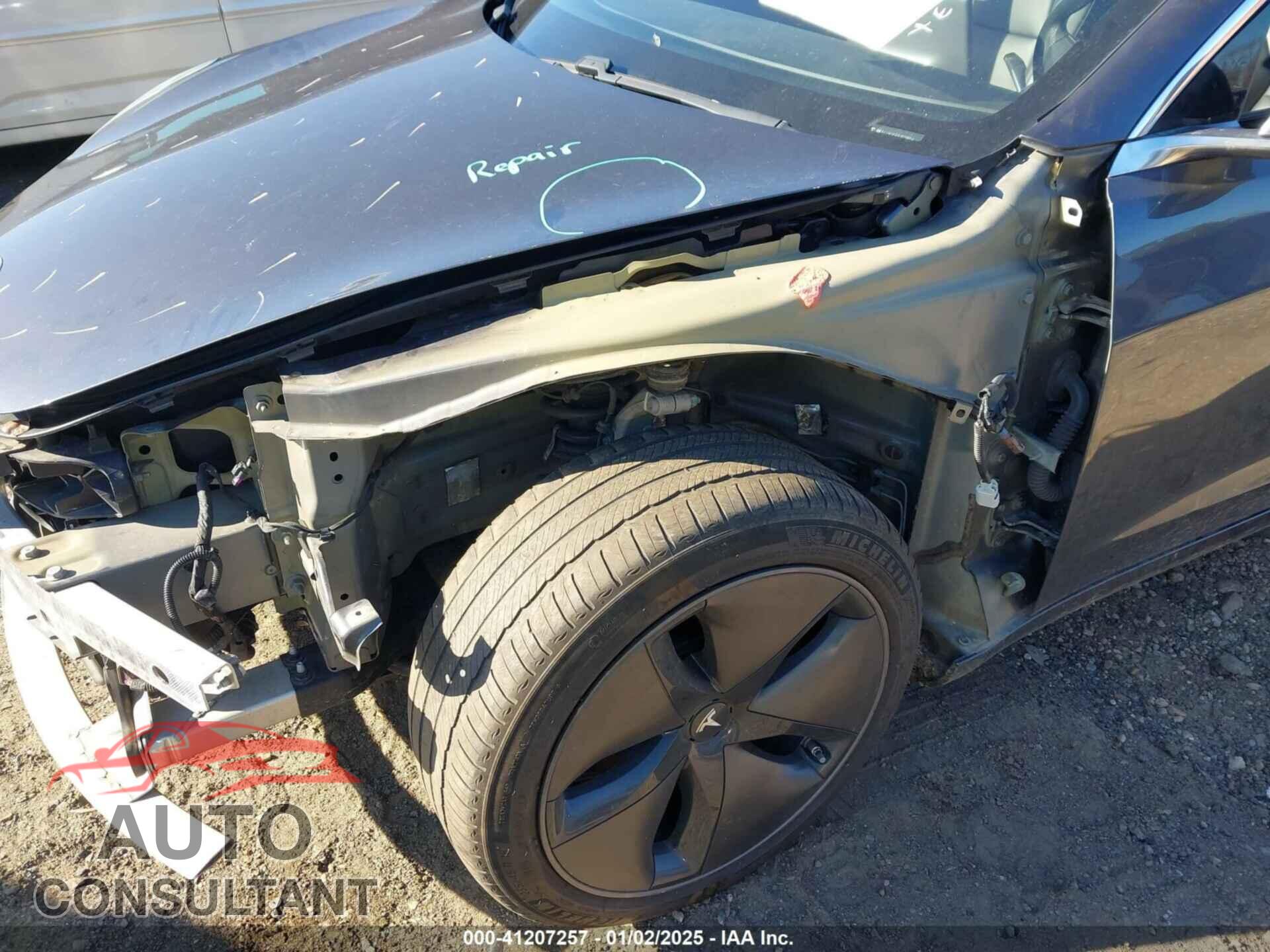 TESLA MODEL 3 2018 - 5YJ3E1EA9JF018814