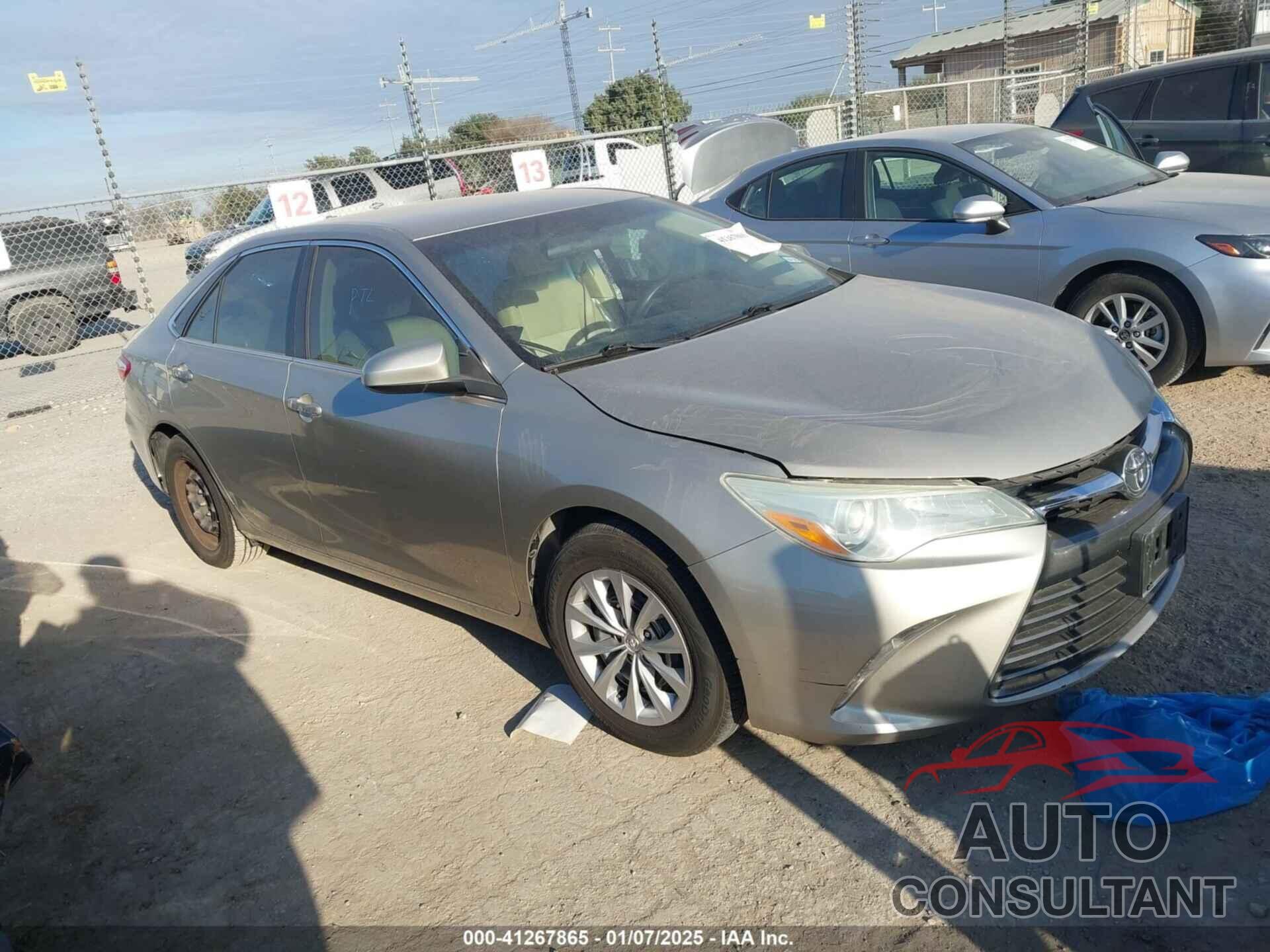 TOYOTA CAMRY 2016 - 4T4BF1FK0GR533931