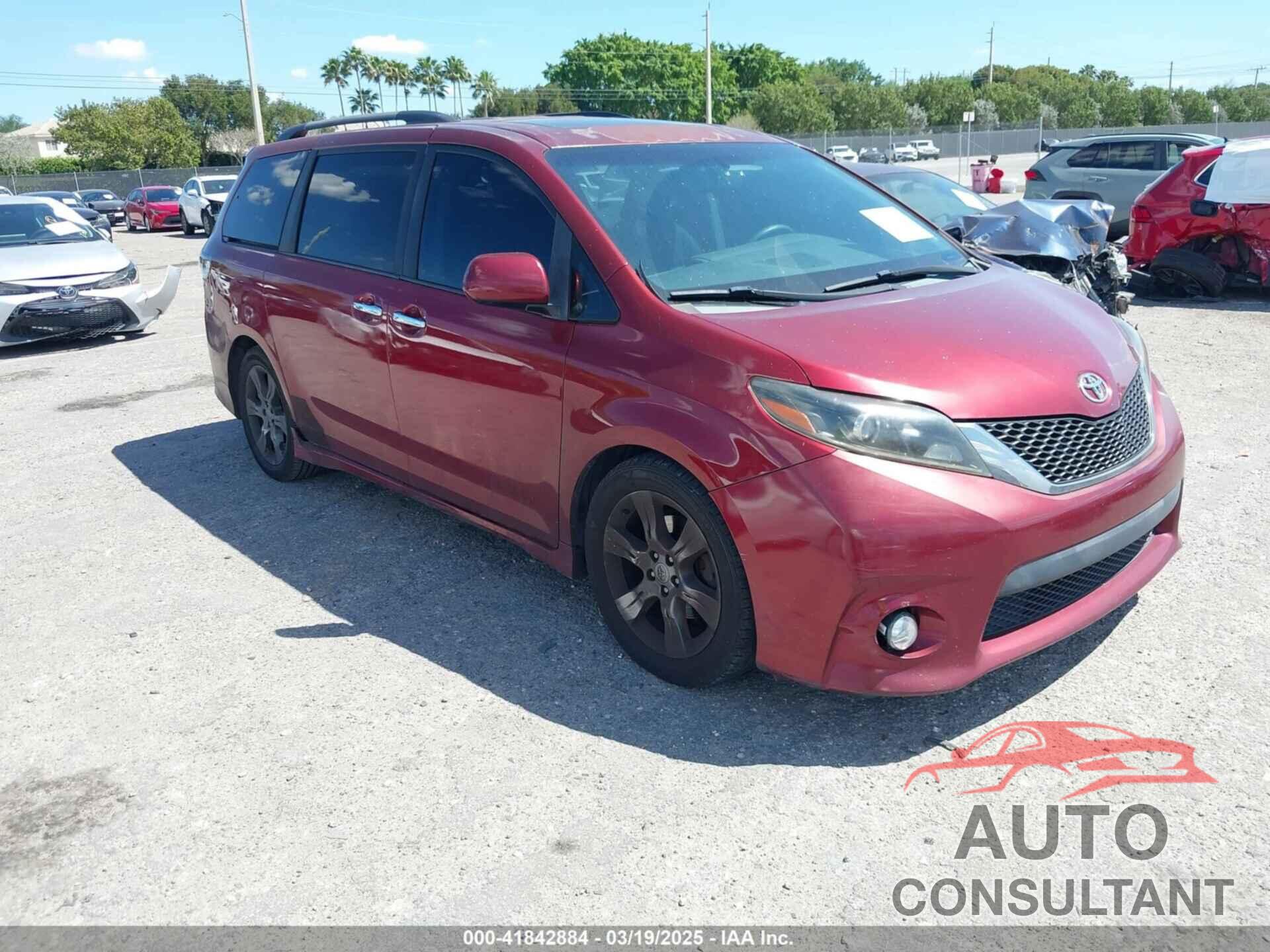 TOYOTA SIENNA 2015 - 5TDXK3DC5FS540514