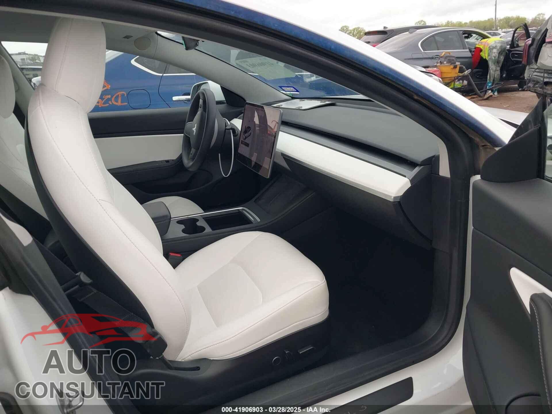 TESLA MODEL 3 2021 - 5YJ3E1EA1MF917302